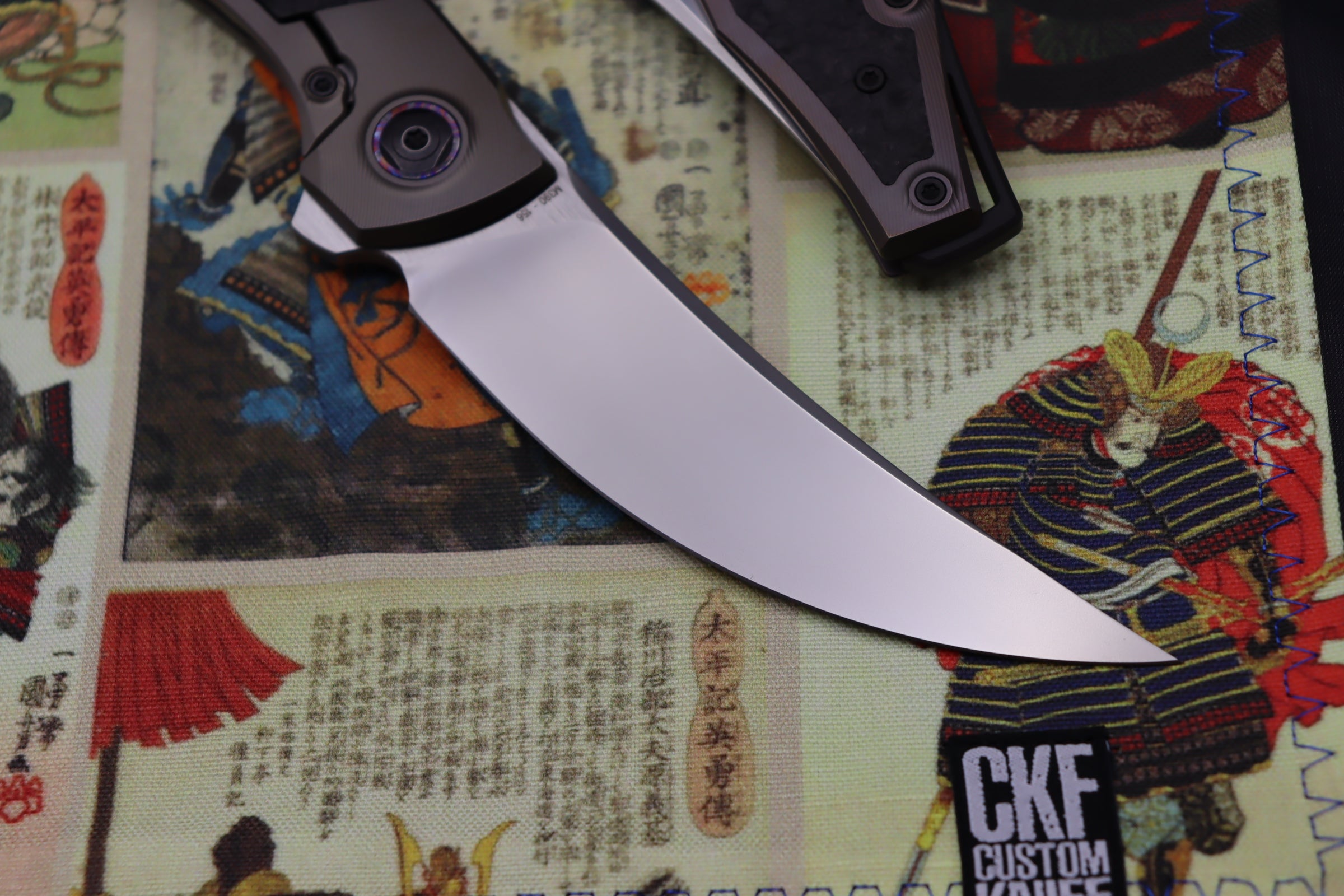 Premium Custom Knife Factory Ablya - Ultimate EDC with Bronze Titanium, Carbon Fiber & Zircuti