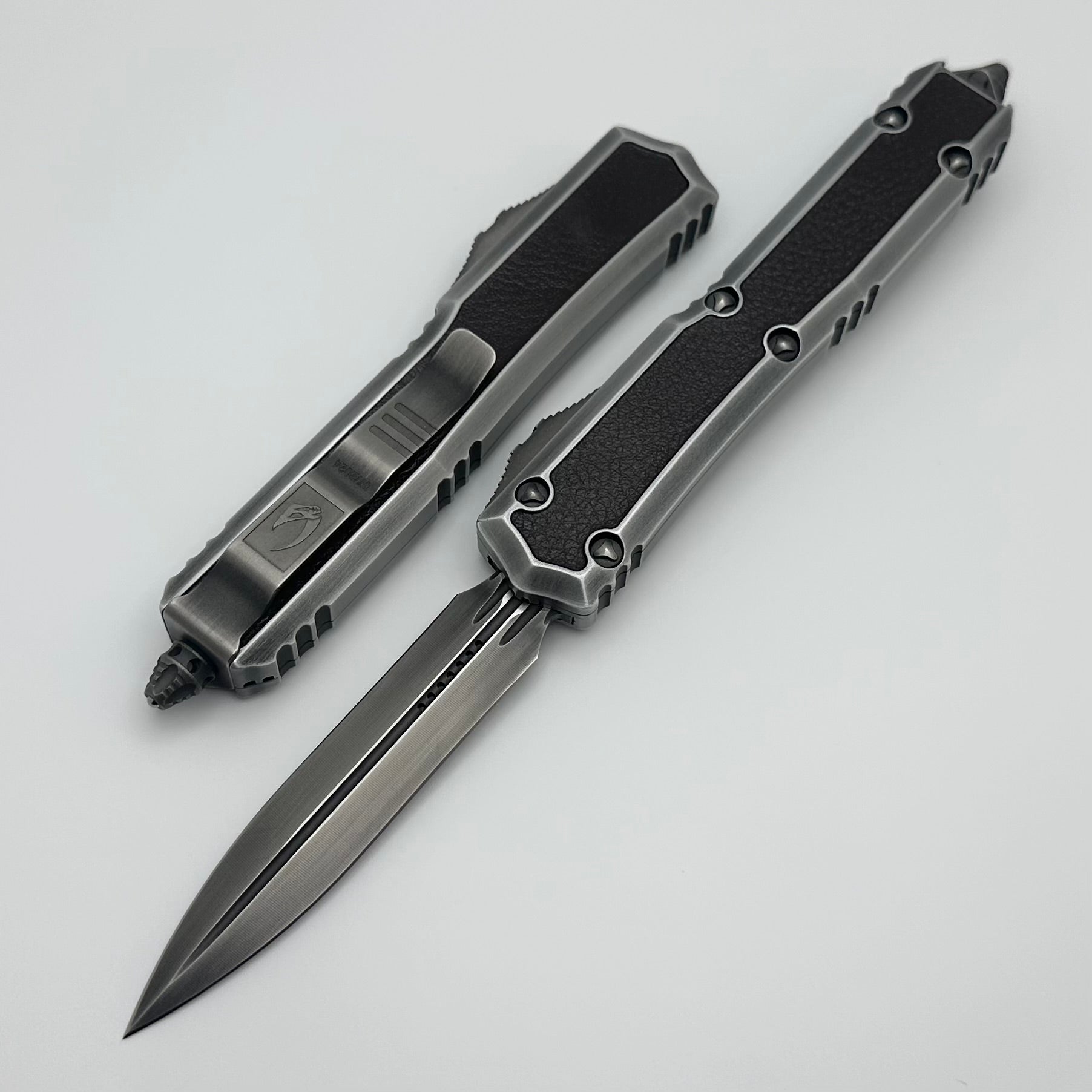 Microtech Makora D/E Mudhorn Leather Inlaid Signature Series – Premium Tactical Knife with Nickel Boron Internals