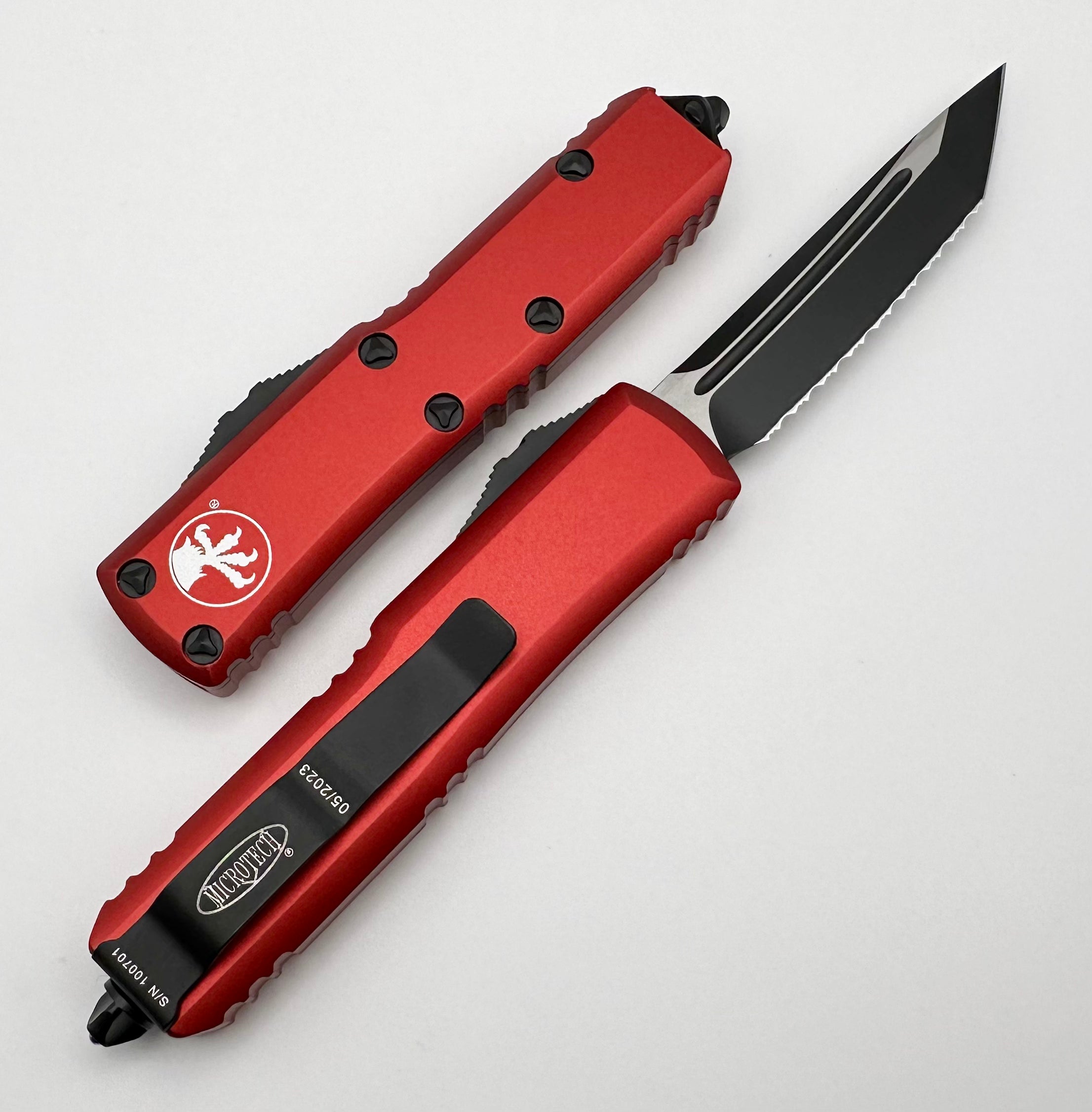 Premium Microtech UTX-85 Tanto EDC Knife - Black Full Serrated & Red