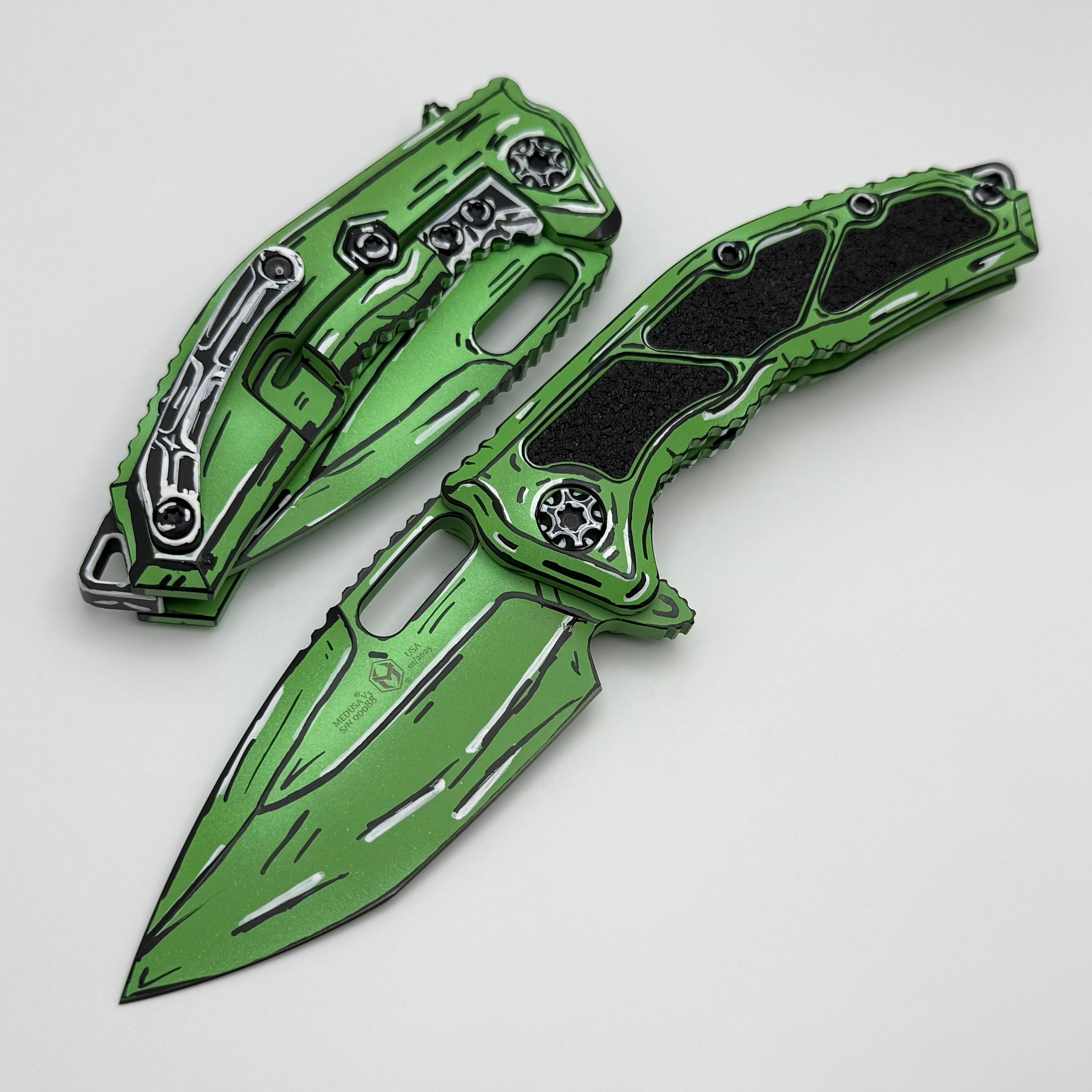 Heretic Knives Medusa Cel Shade Toxic Green | Premium MagnaCut Blade