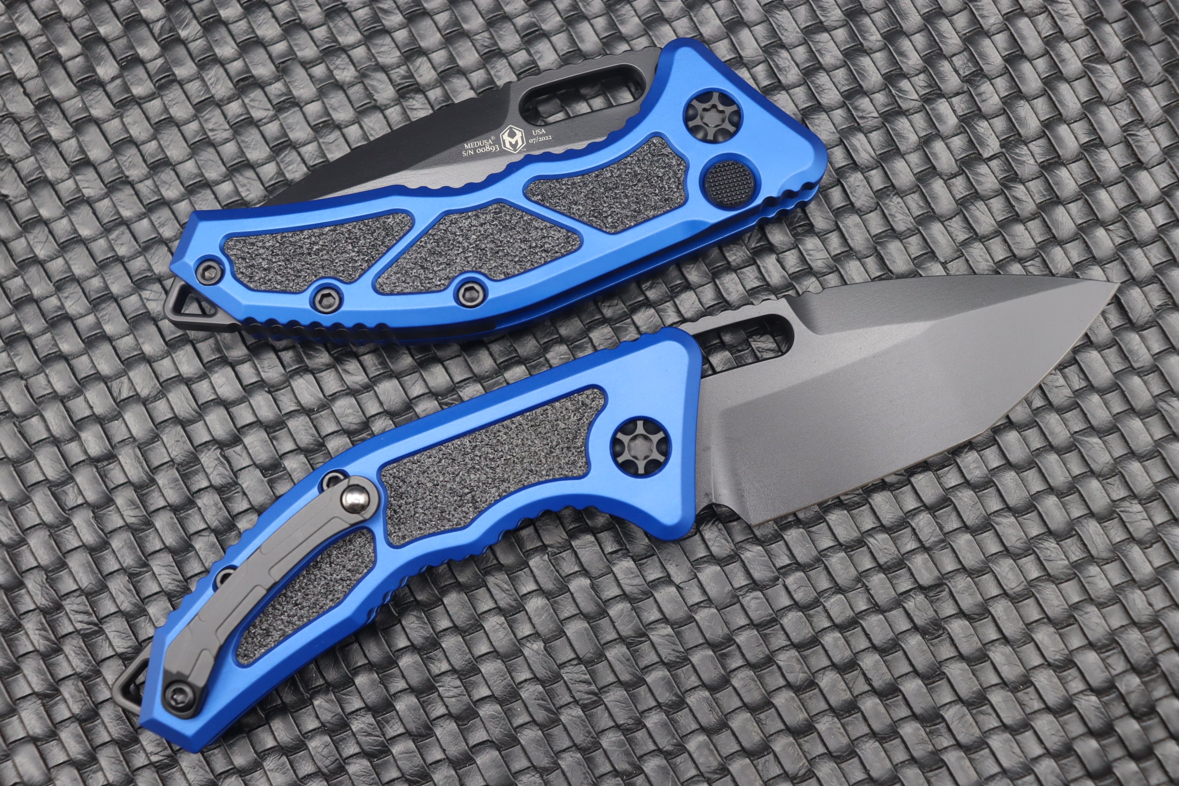 Premium Heretic Knives Medusa Tanto: Black Blade & Blue Handle - Ultimate EDC Upgrade