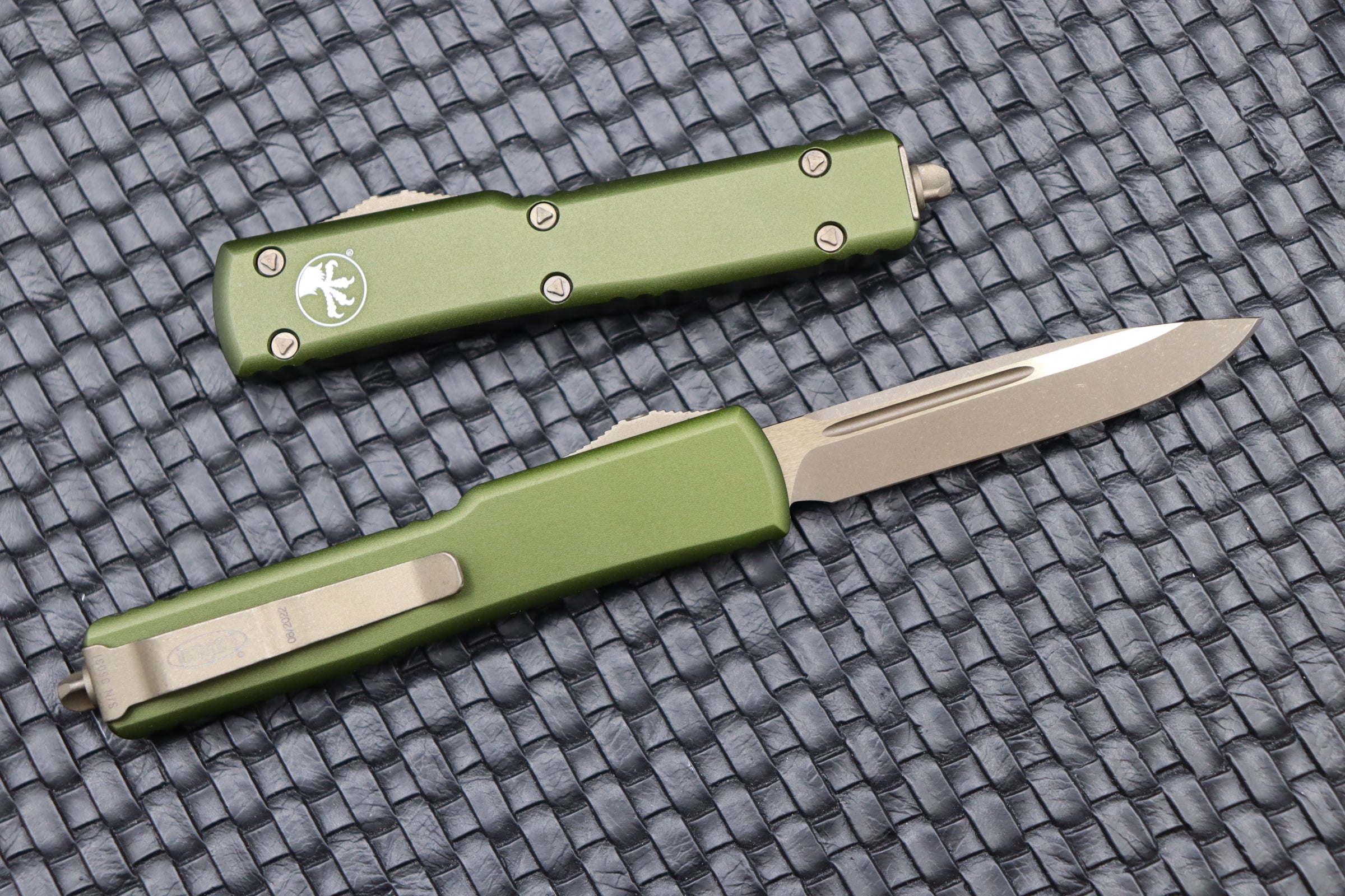 Microtech UTX-70 Compact Tactical Knife - Bronze Apocalyptic & OD Green