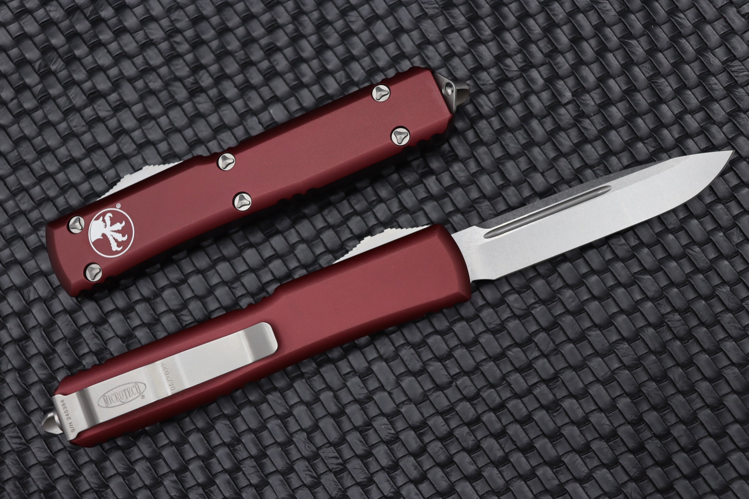 Premium Microtech Ultratech Single Edge Knife - Stonewash & Merlot Finish