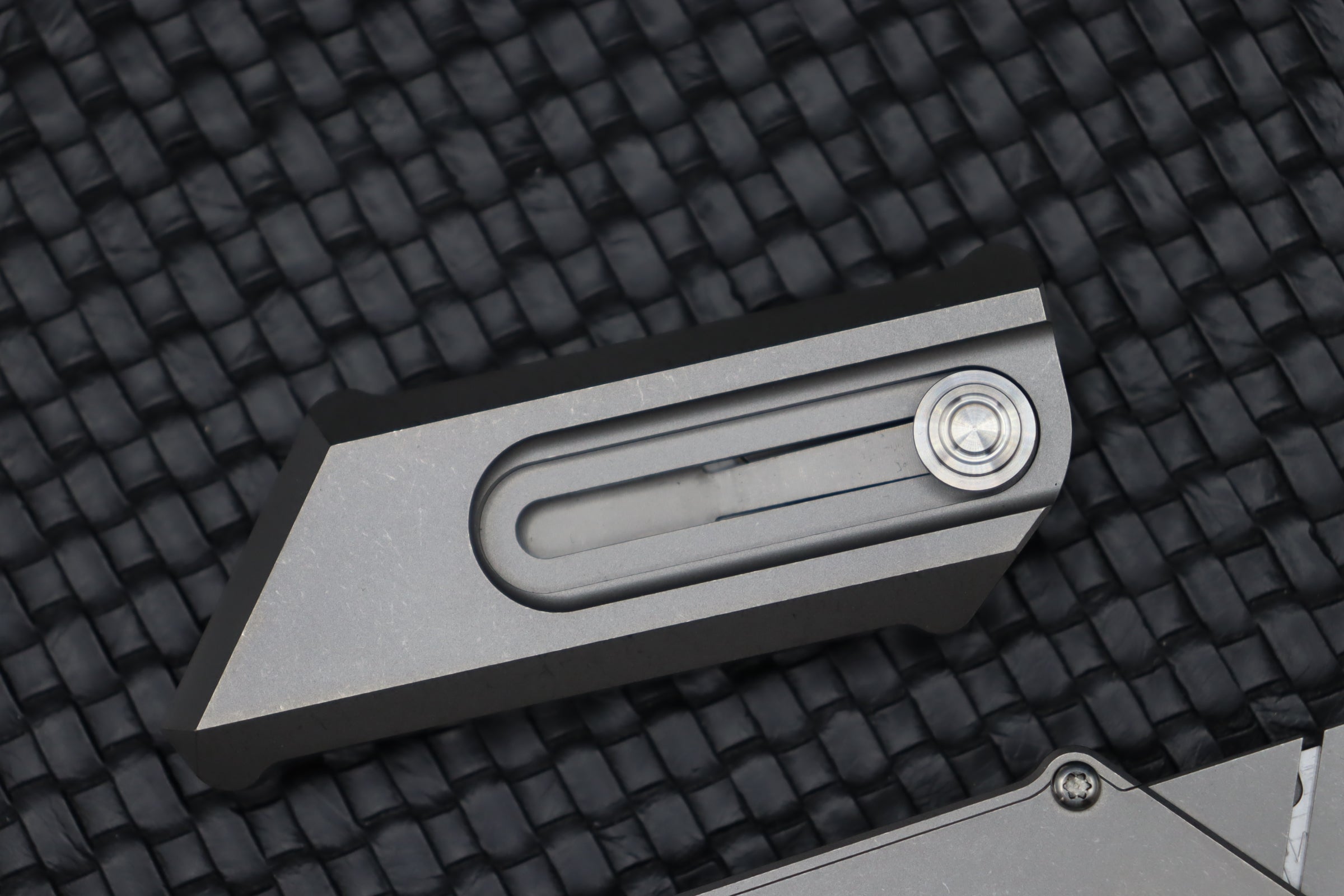 Chaves Knives Gen 2 Titanium C.H.U.B Stonewash – Premium Utility Blade