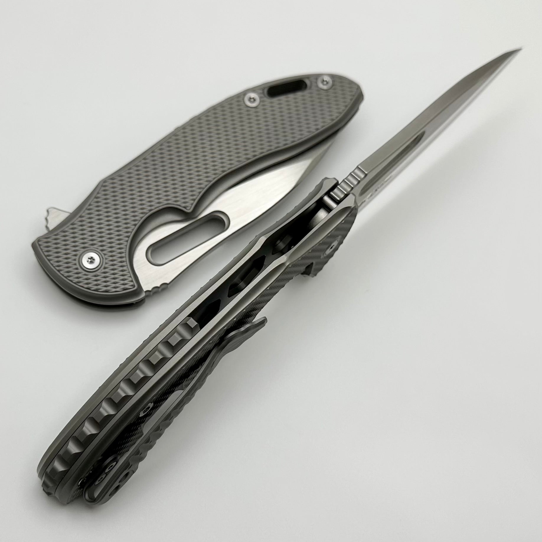 Mechforce Knives Sentry Rick Lala Collab - Premium Diamond Plate Titanium & M390 Blade