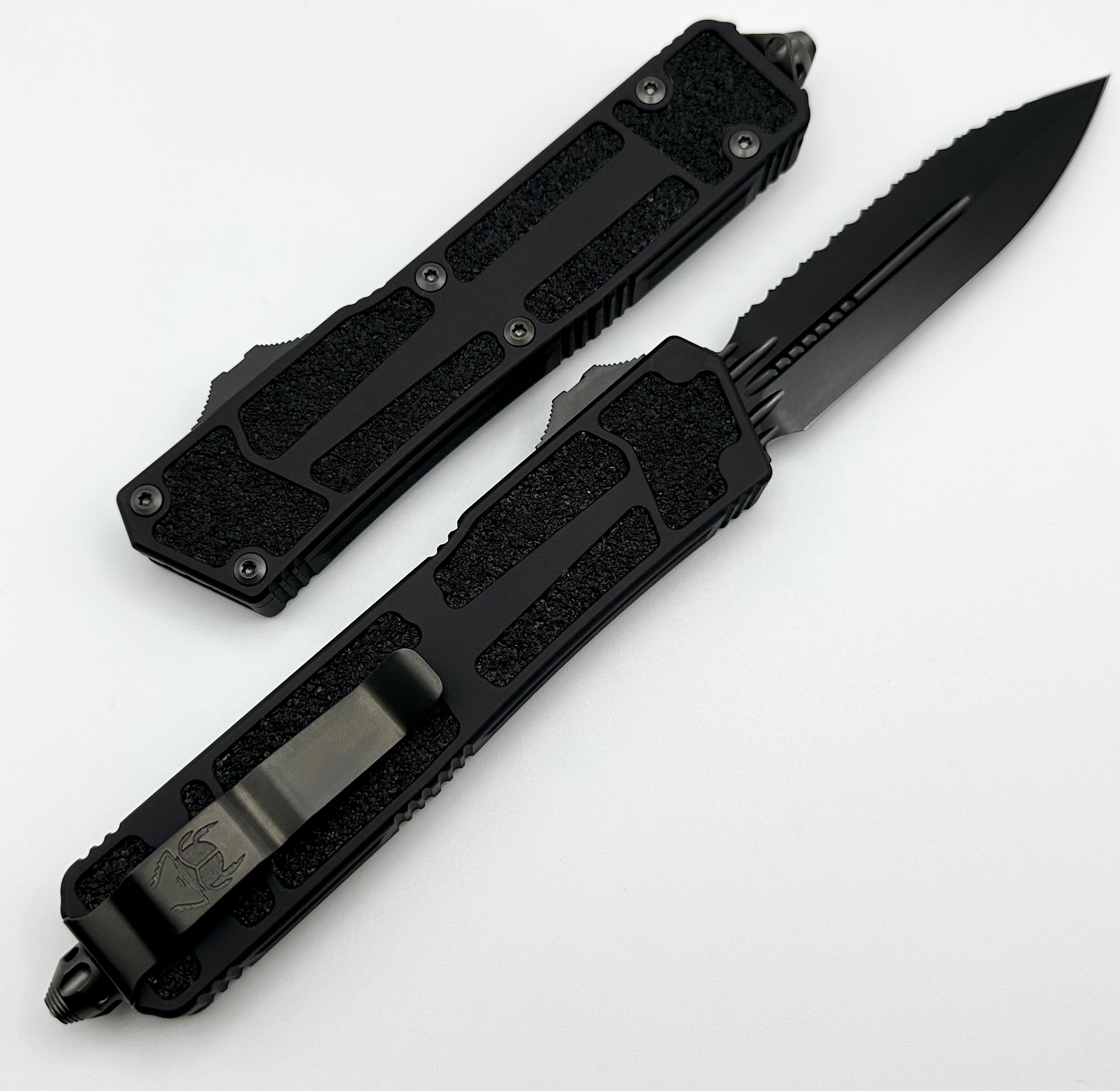 Microtech Scarab 2 D/E Full Serrated Shadow 280-3DLCTSH - Premium Tactical OTF Knife