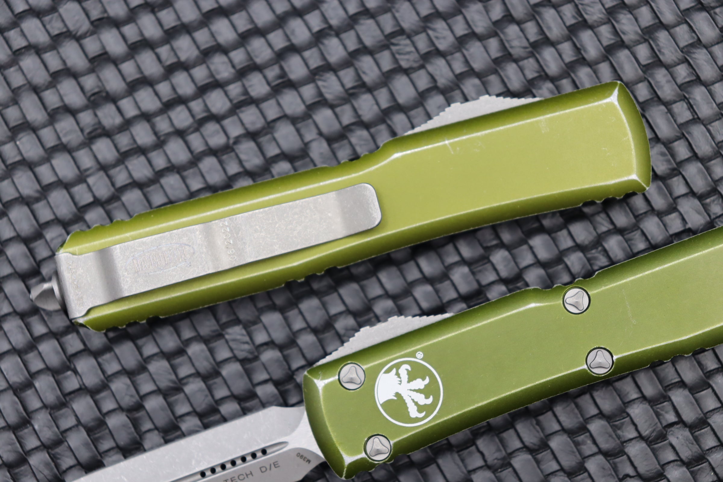 Microtech Ultratech Premium Double Edge Knife - Distressed OD Green