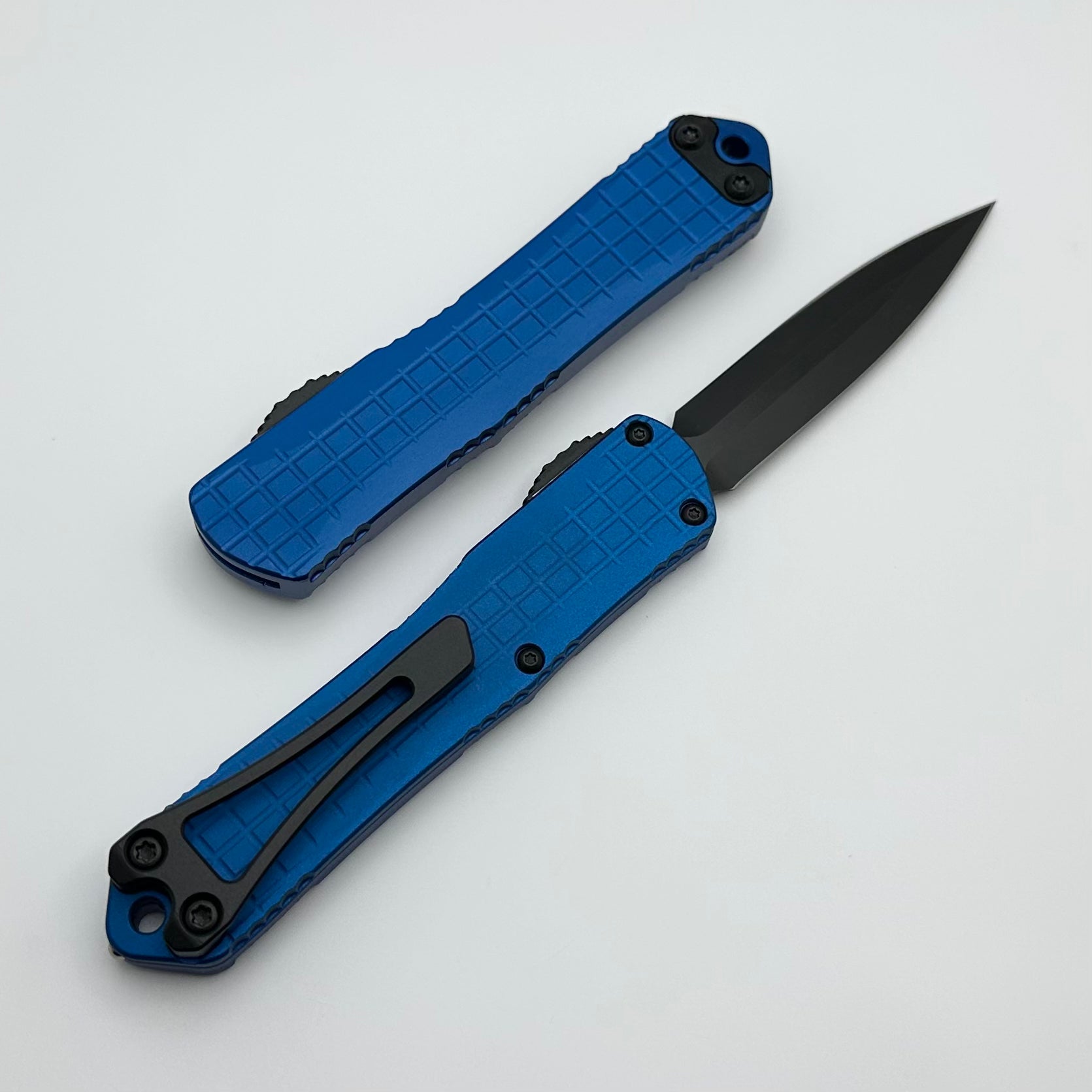 Heretic Knives Manticore S Compact OTF Knife - Blue Grenade Frag DLC Magnacut Blade