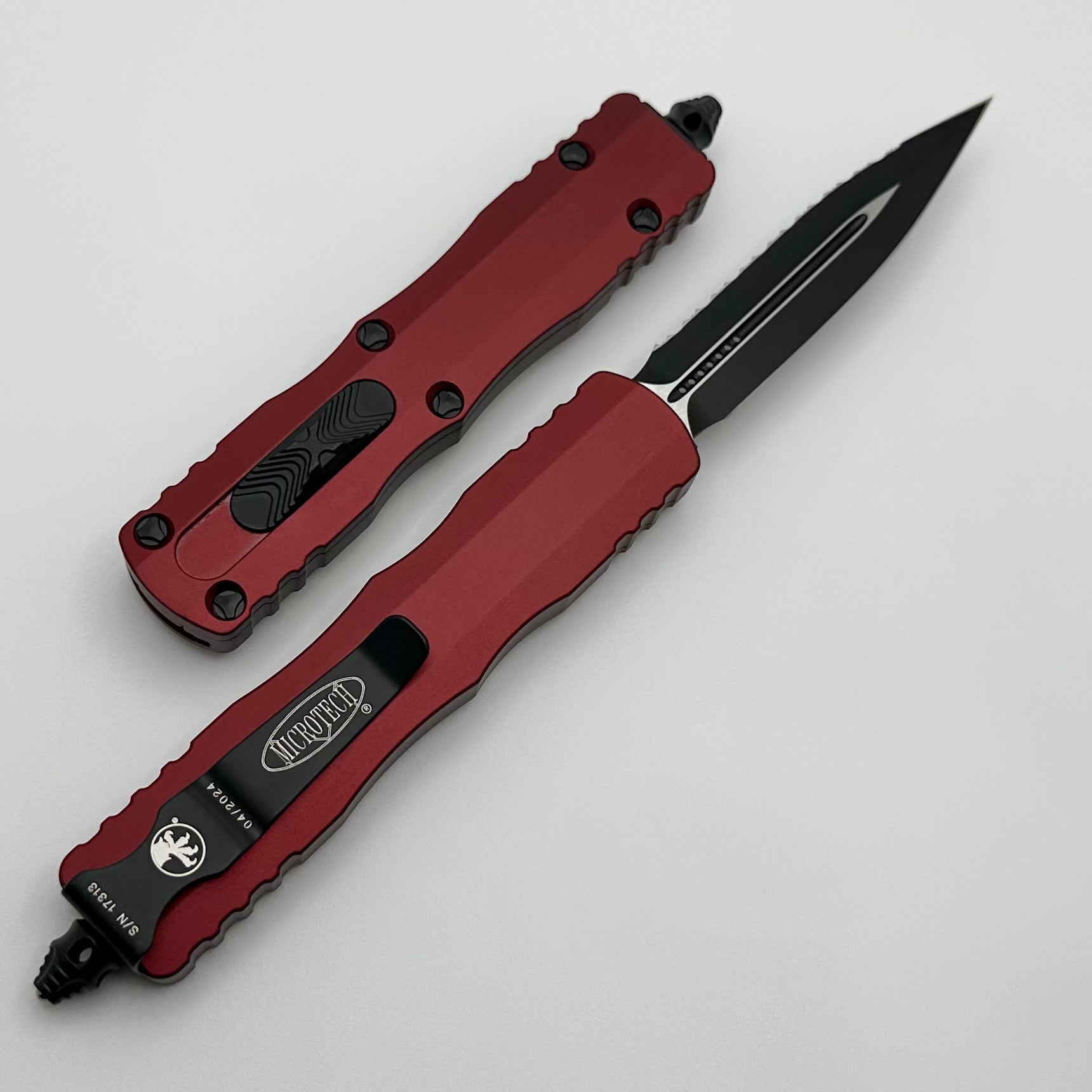 Microtech Dirac D/E Ultimate Full Serrated Knife - Merlot Edition