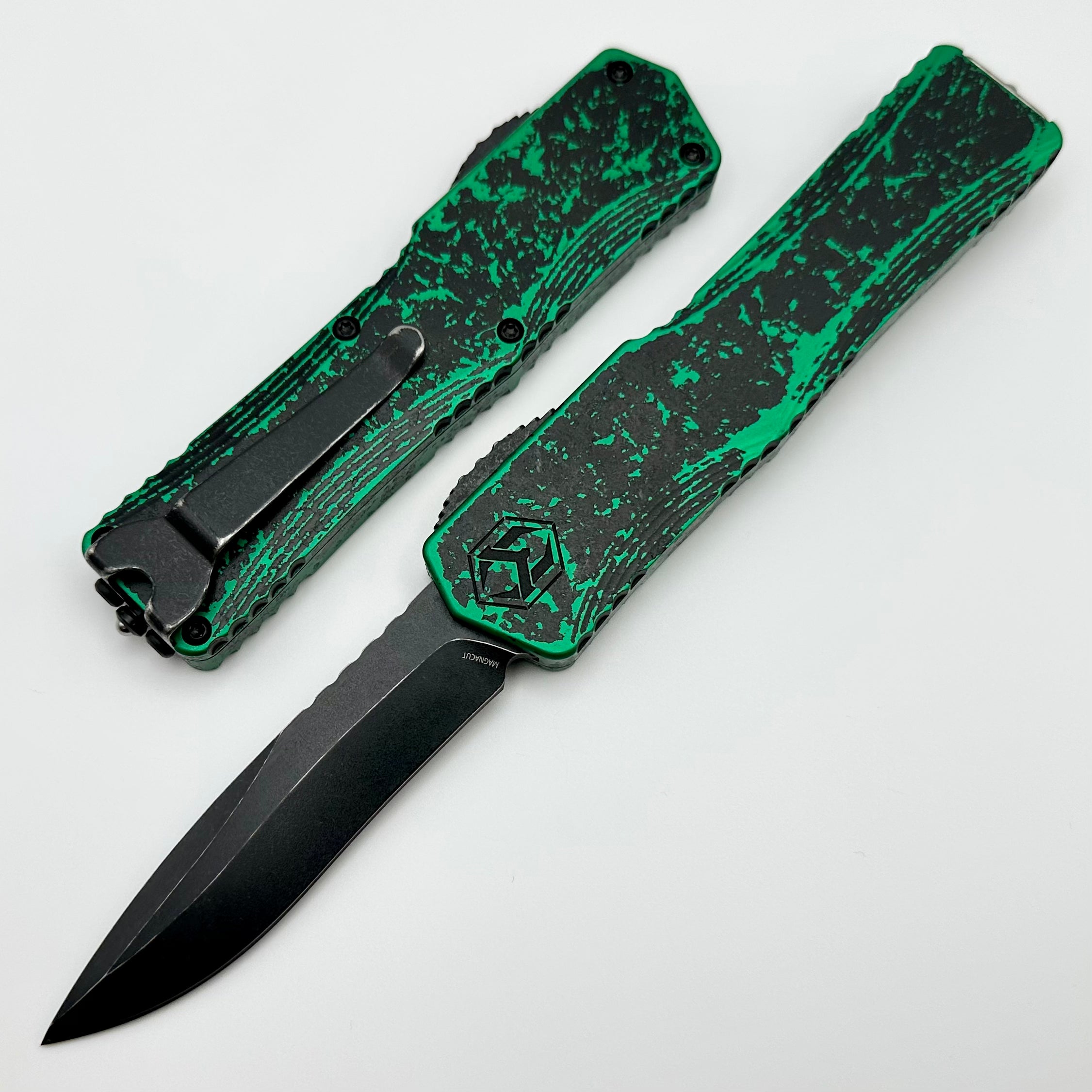 Heretic Knives Colossus USN 2023: Premium Breakthrough Green & Battleworn Recurve in Magnacut