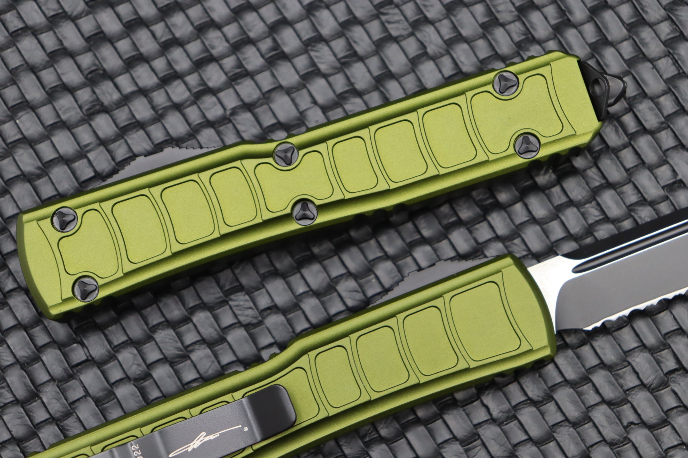 Microtech Ultratech OTF Tactical Knife - Black & OD Green Signature Series