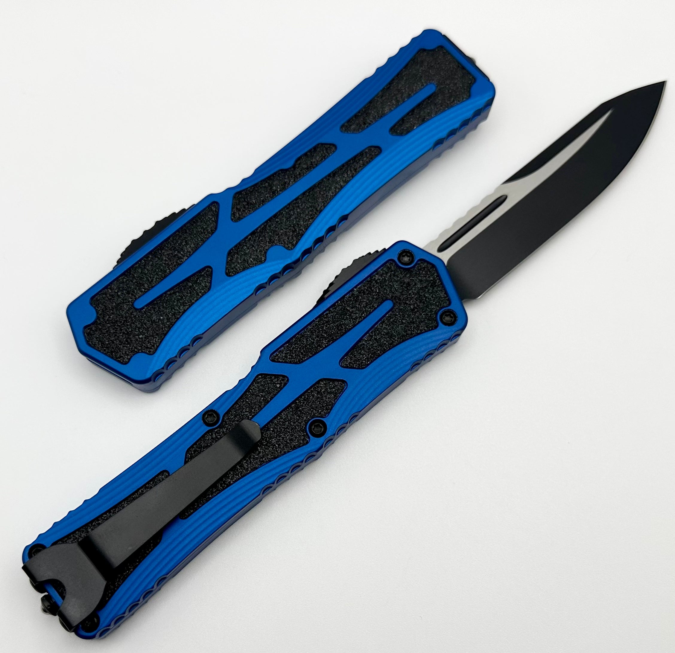 Heretic Knives Colossus Ultimate Two-Tone Black Magnacut Blade & Blue Aluminum Handle - H039-10A-BLU