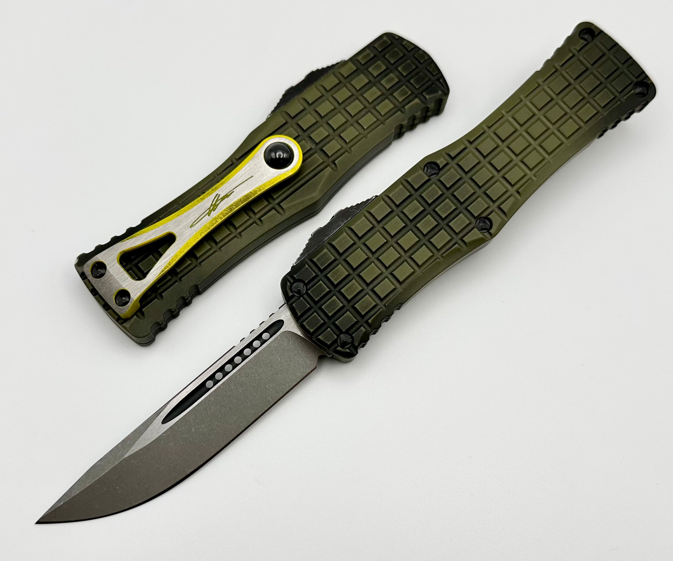 Premium Microtech Hera Frag Grenade Apocalyptic Green - Signature Series 703-10APFRGS