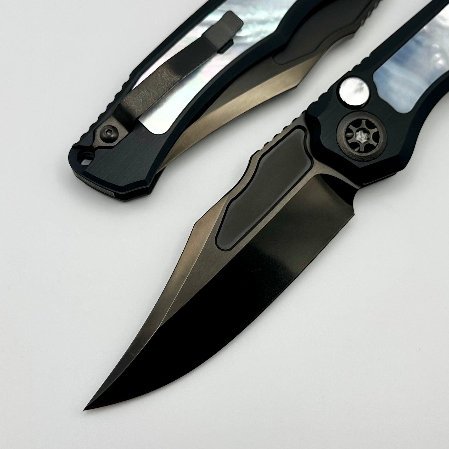 Heretic Knives Premium Wraith Auto V4 - Mother of Pearl Inlays & High Sheen DLC MagnaCut Blade