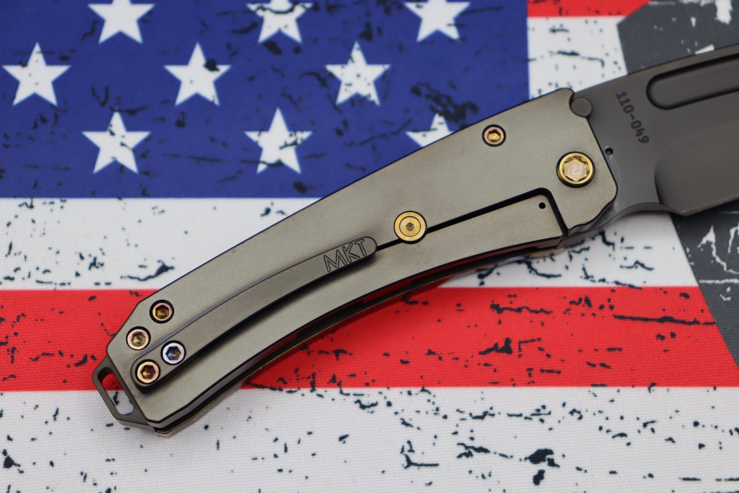 Medford Midi Marauder S35 Drop Point Knife - Premium PVD Finish & Tsunami Handle