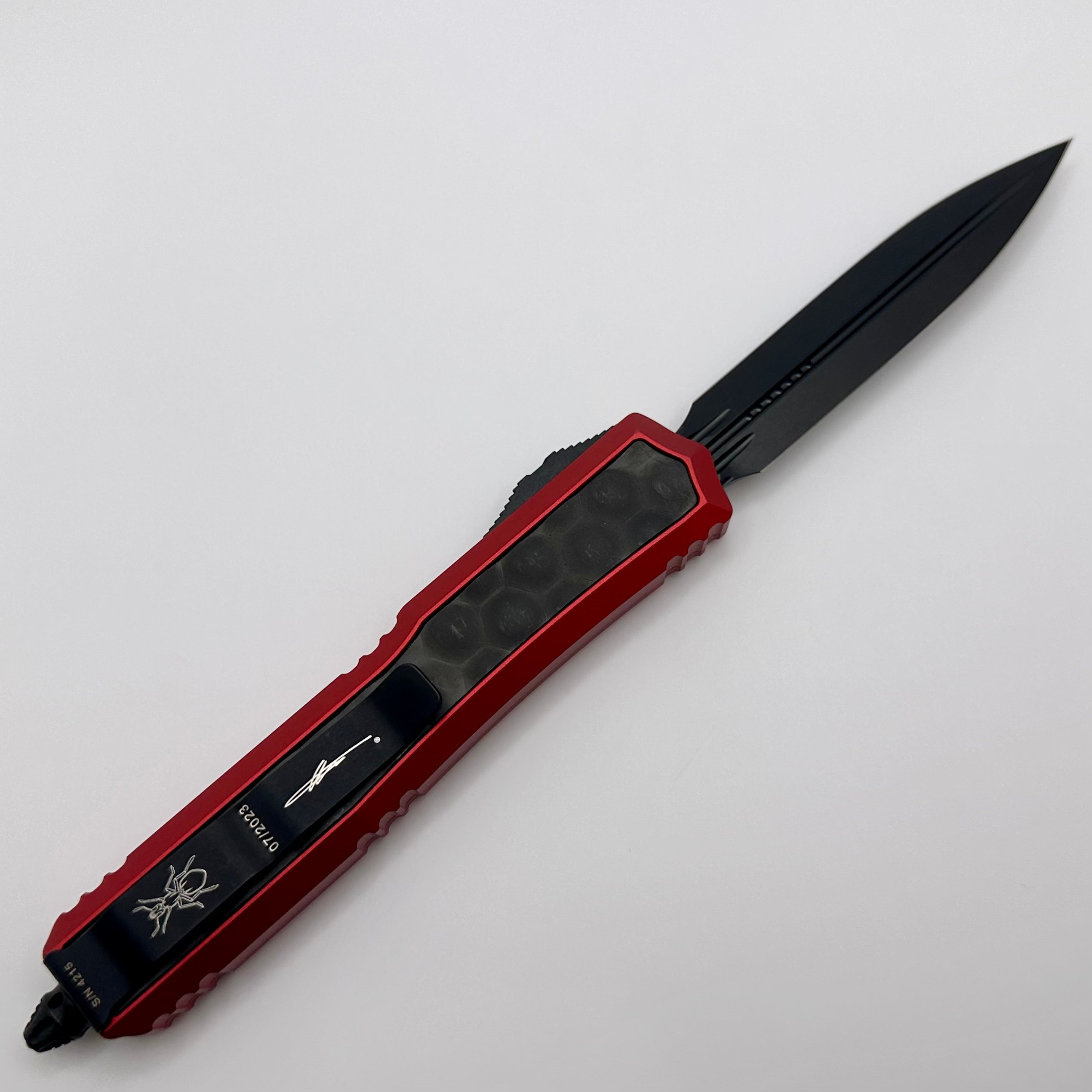 Microtech Makora Red Chassis - Premium DLC Double Edge Knife with Bubble Inlays (Pre-Owned)