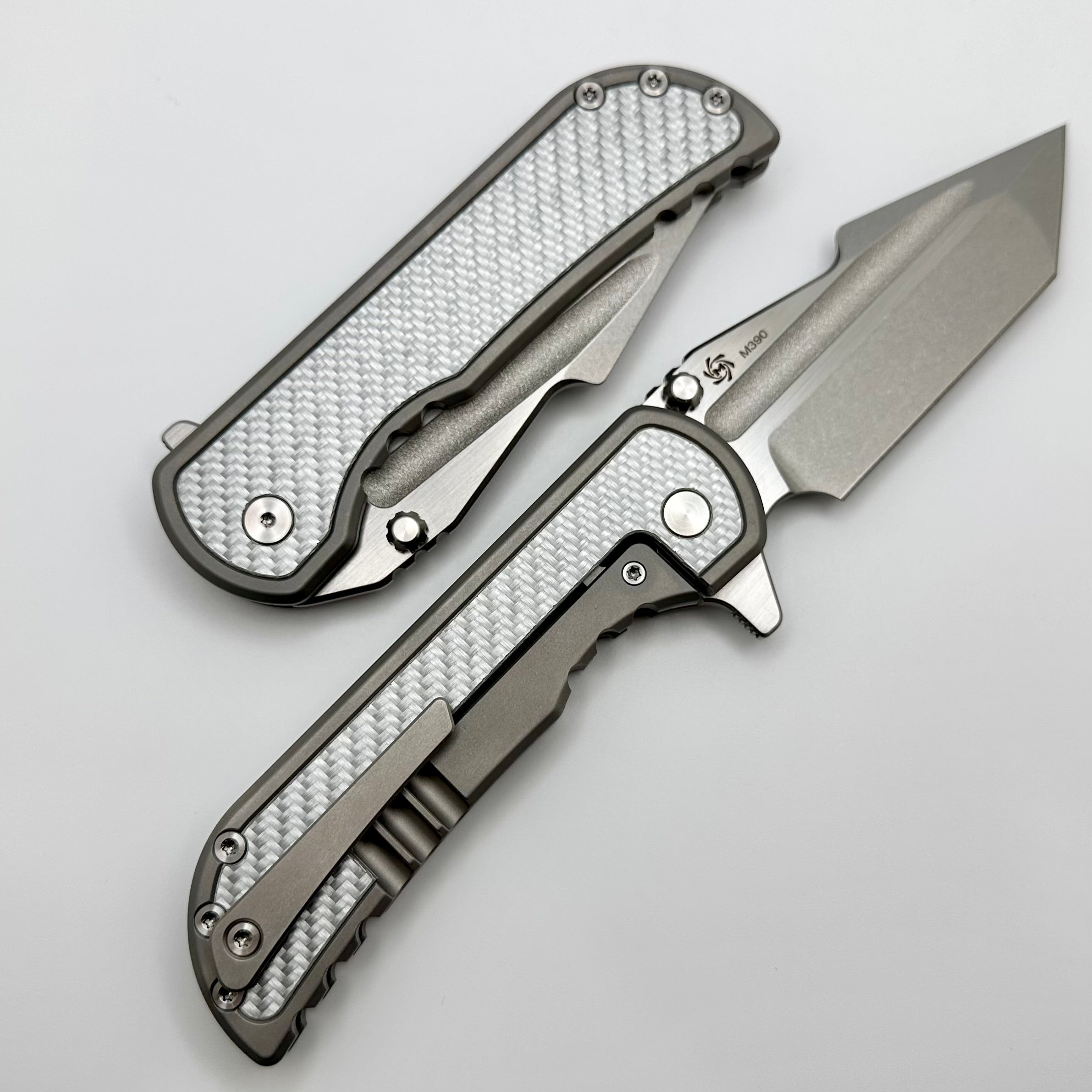 Mechforce Alphahunter Apocalypse Knife - Premium M390 Blade & Silver Twill Carbon Fiber Inlays