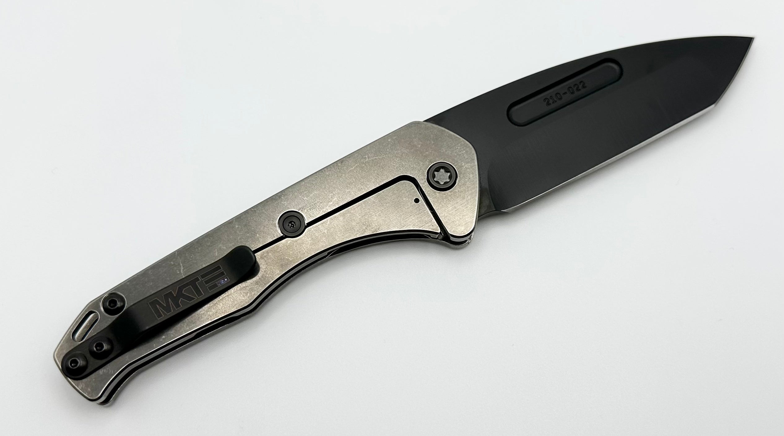 Medford Praetorian Slim PVD S45VN Tanto Knife - Premium Tactical Folding Blade with Tumbled Skulls Handle