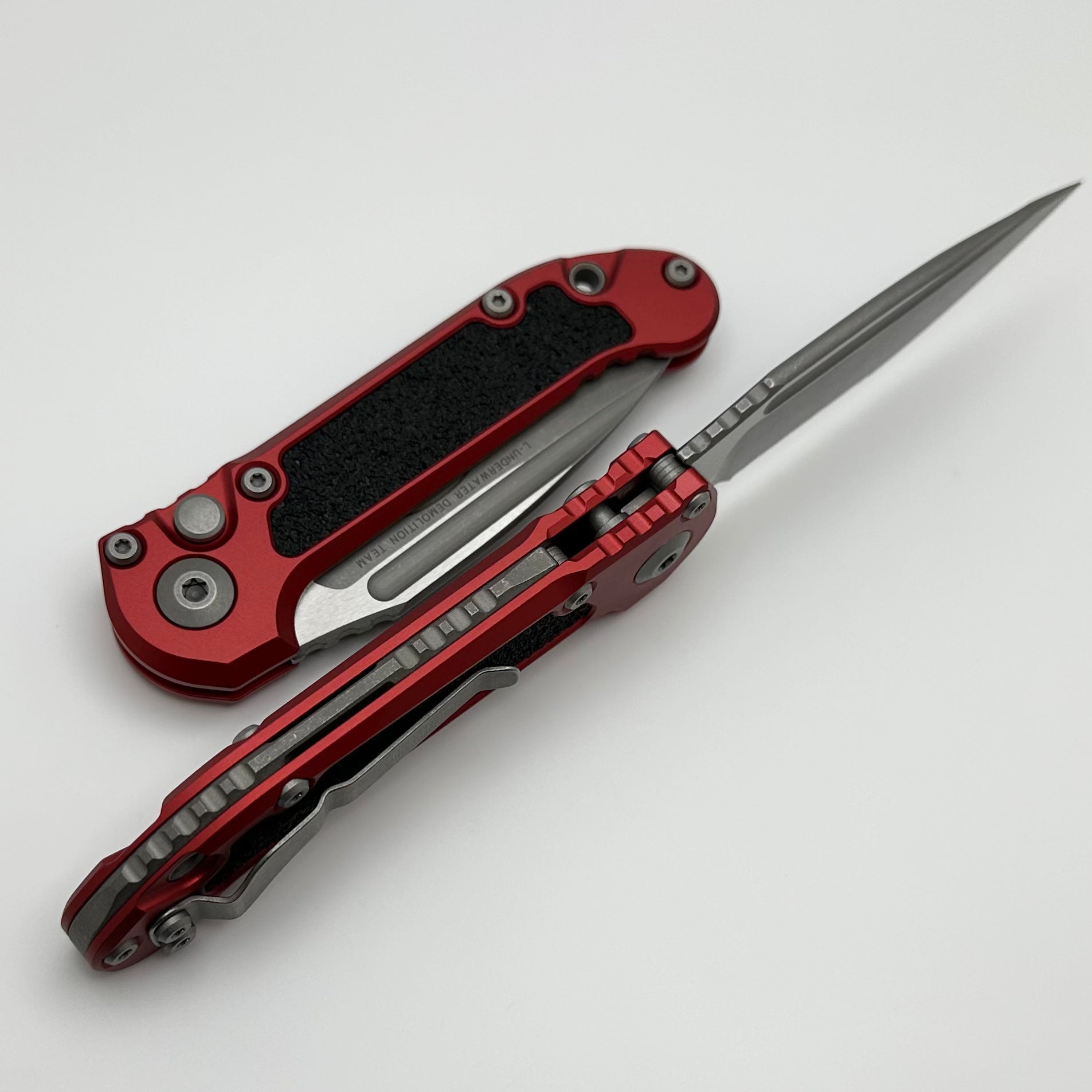 Microtech LUDT Gen III Apocalyptic Serrated Knife - Red Aluminum Handle