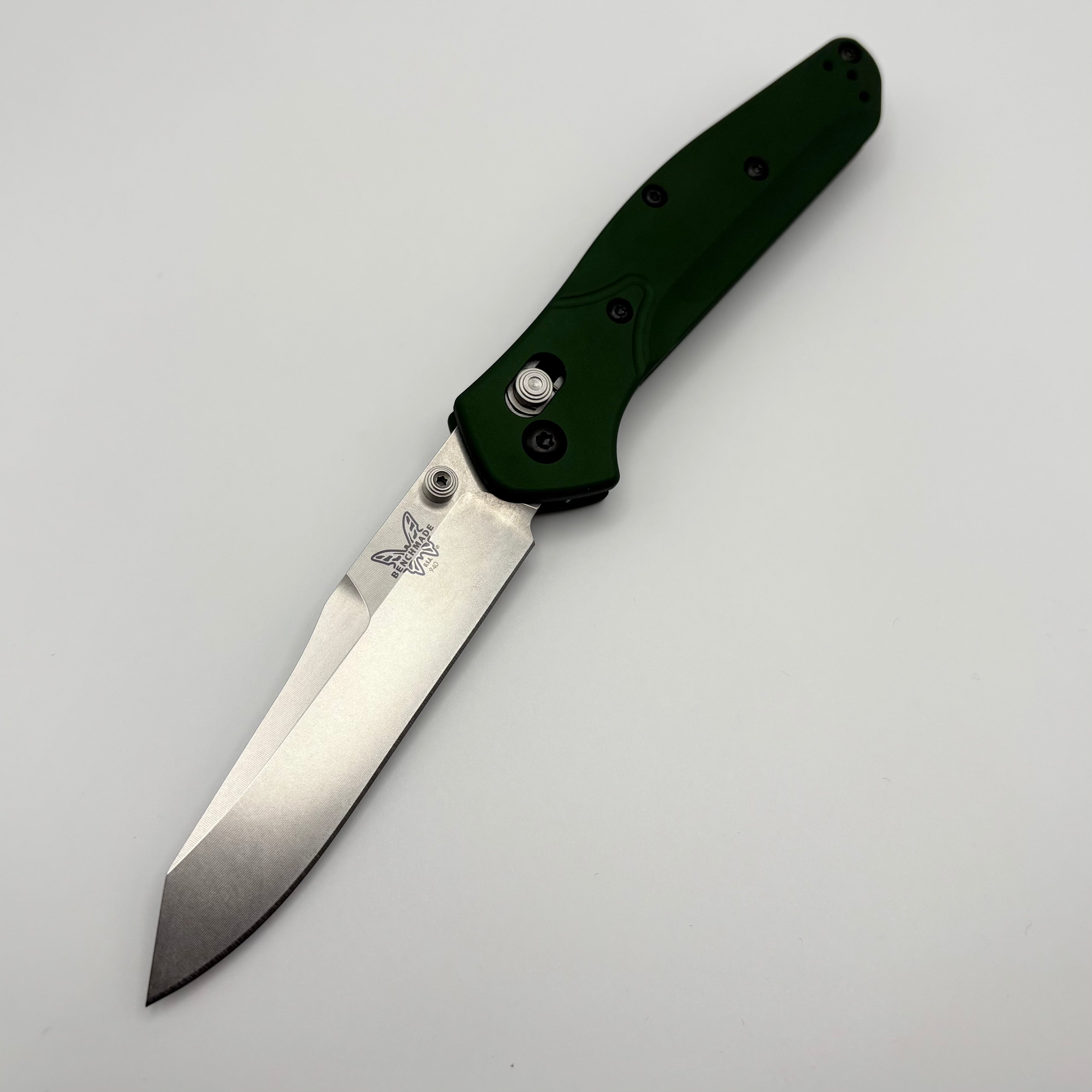 Premium Pre-Owned Benchmade Osborne 940: Green Aluminum & CPM-S30V Blade