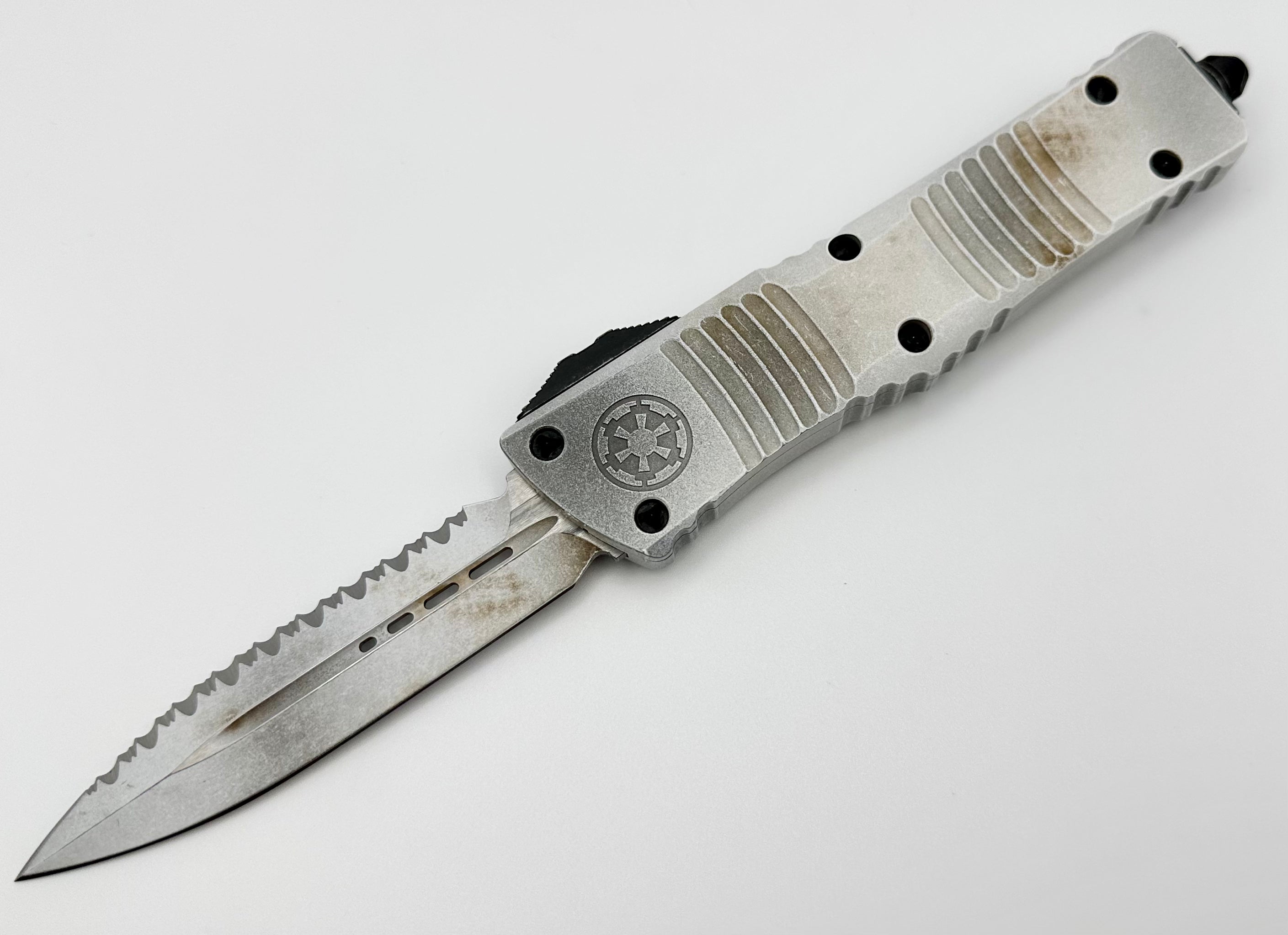 Microtech Combat Troodon Sand Trooper | Premium Full Serrated OTF Knife