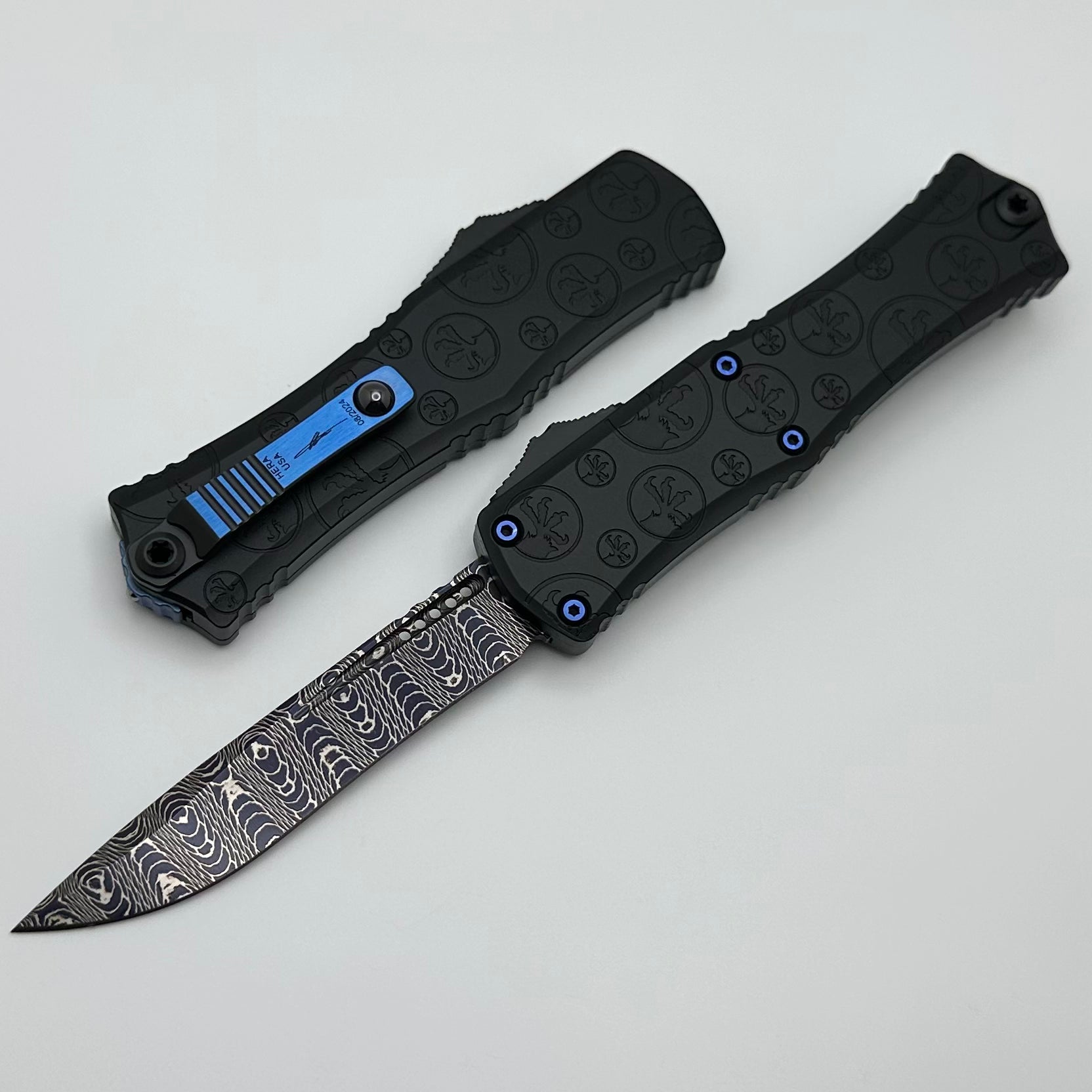 Microtech Hera II Mini Signature Series - Premium Damascus Blade & Blue Titanium Hardware