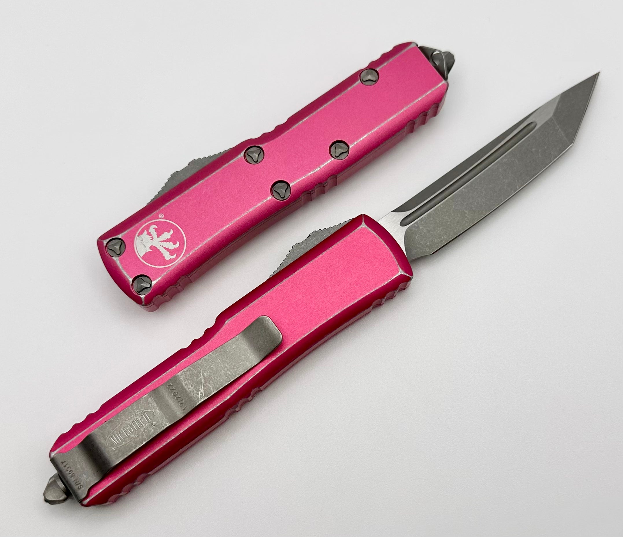 Microtech UTX-85 Tanto Apocalyptic Standard & Distressed Pink - Ultimate EDC Knife