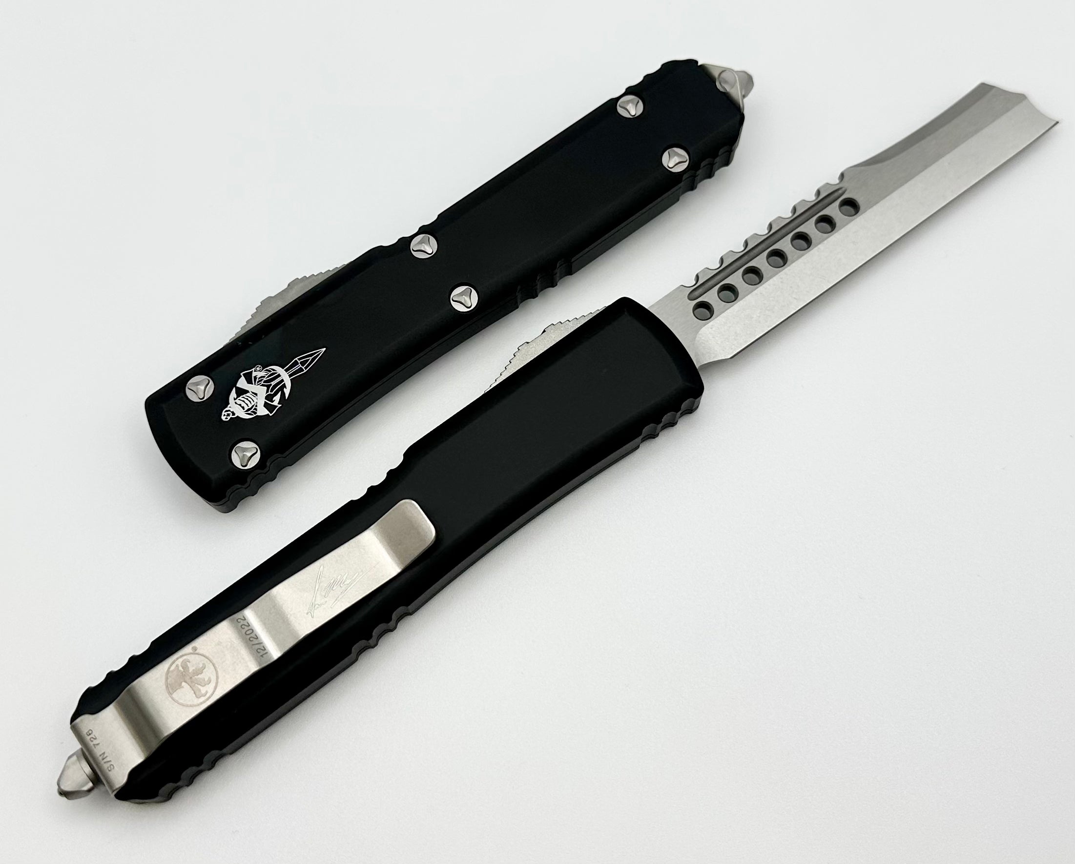 Microtech Ultratech Hellhound Razor - Premium Stonewash & Black Tactical Knife