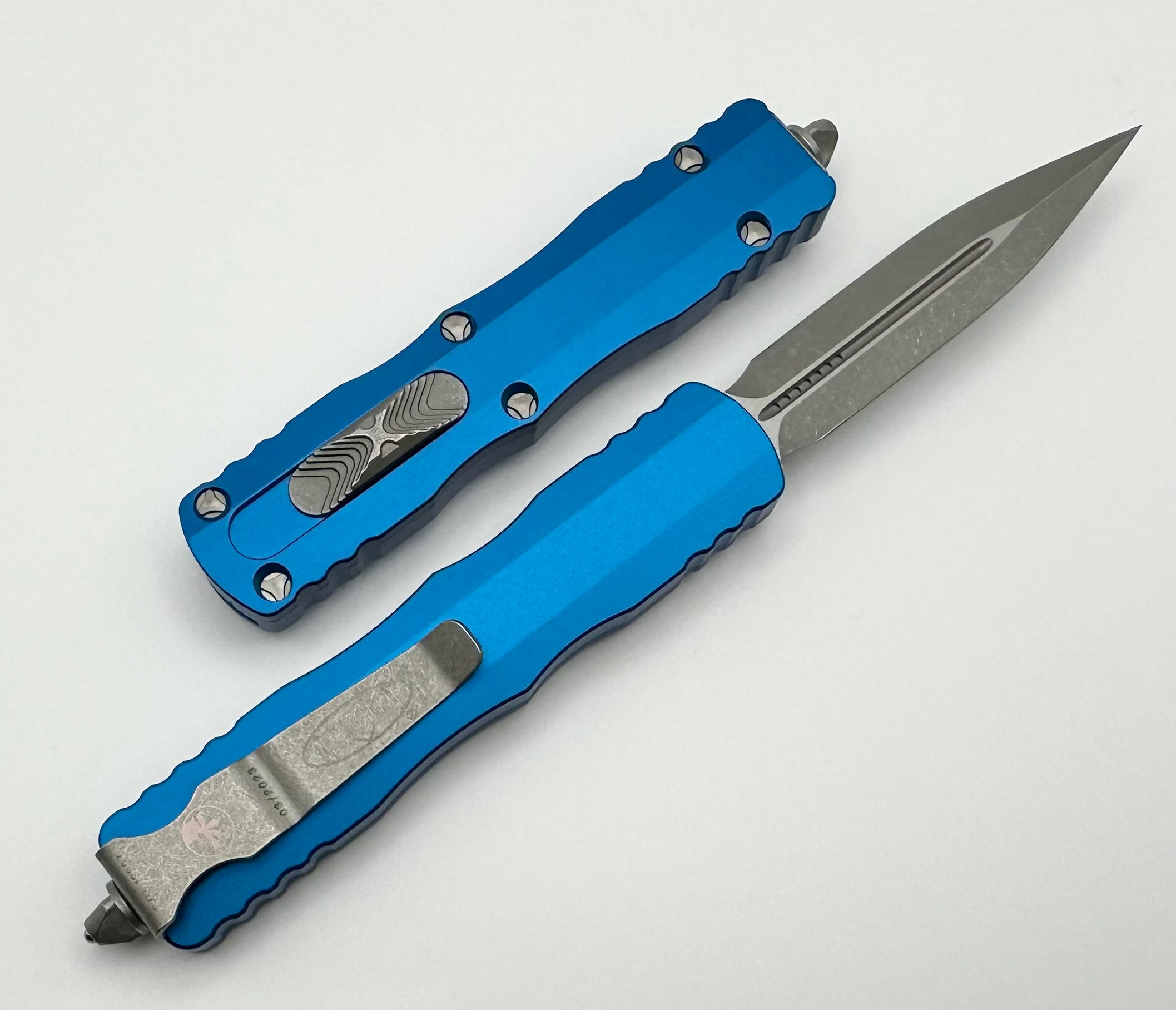 Microtech Dirac D/E Apocalyptic Standard & Blue - Ultimate EDC Knife