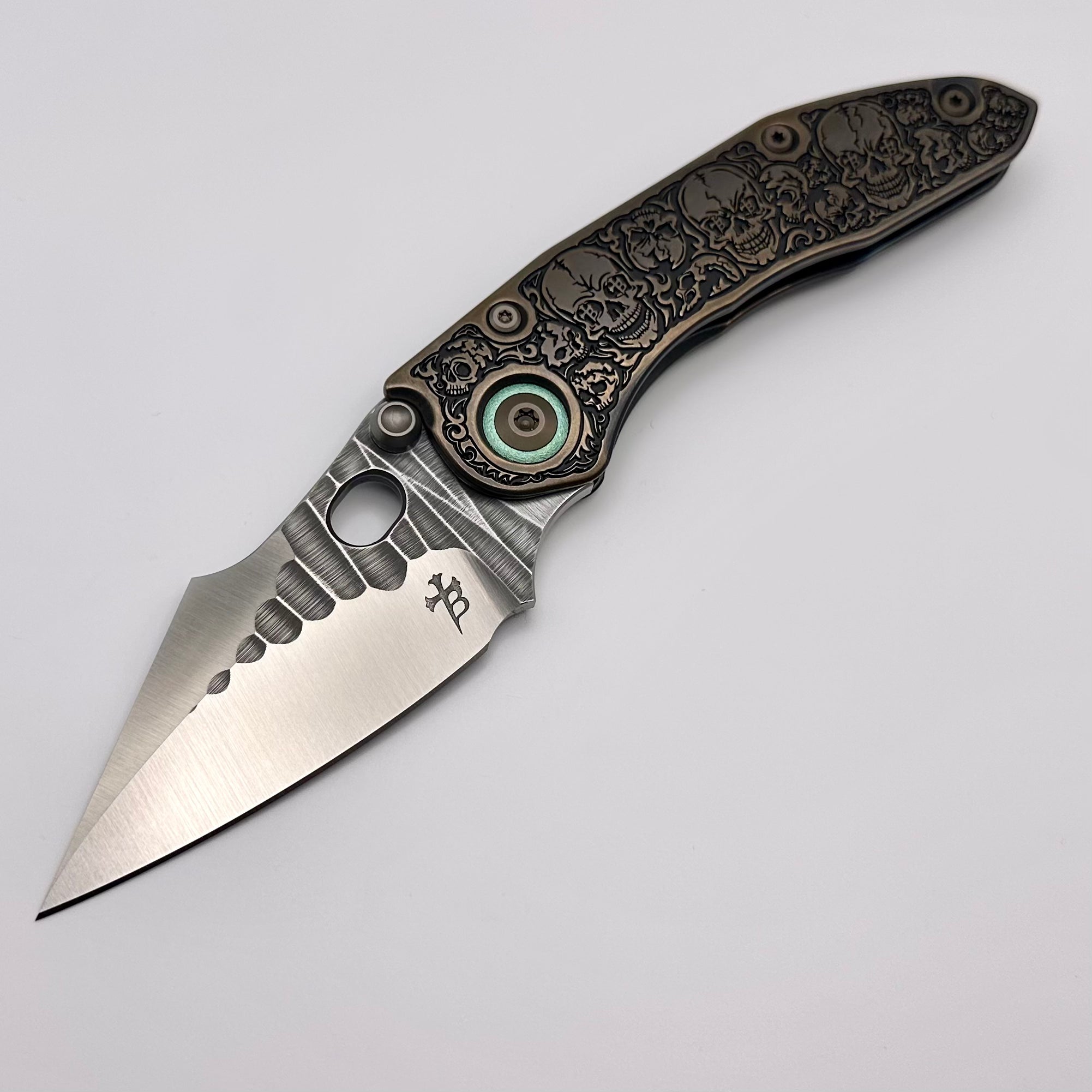 Premium Borka Blades Skull Stitch Knife - Green Pivot Collars & M390 Rock Ground Blade