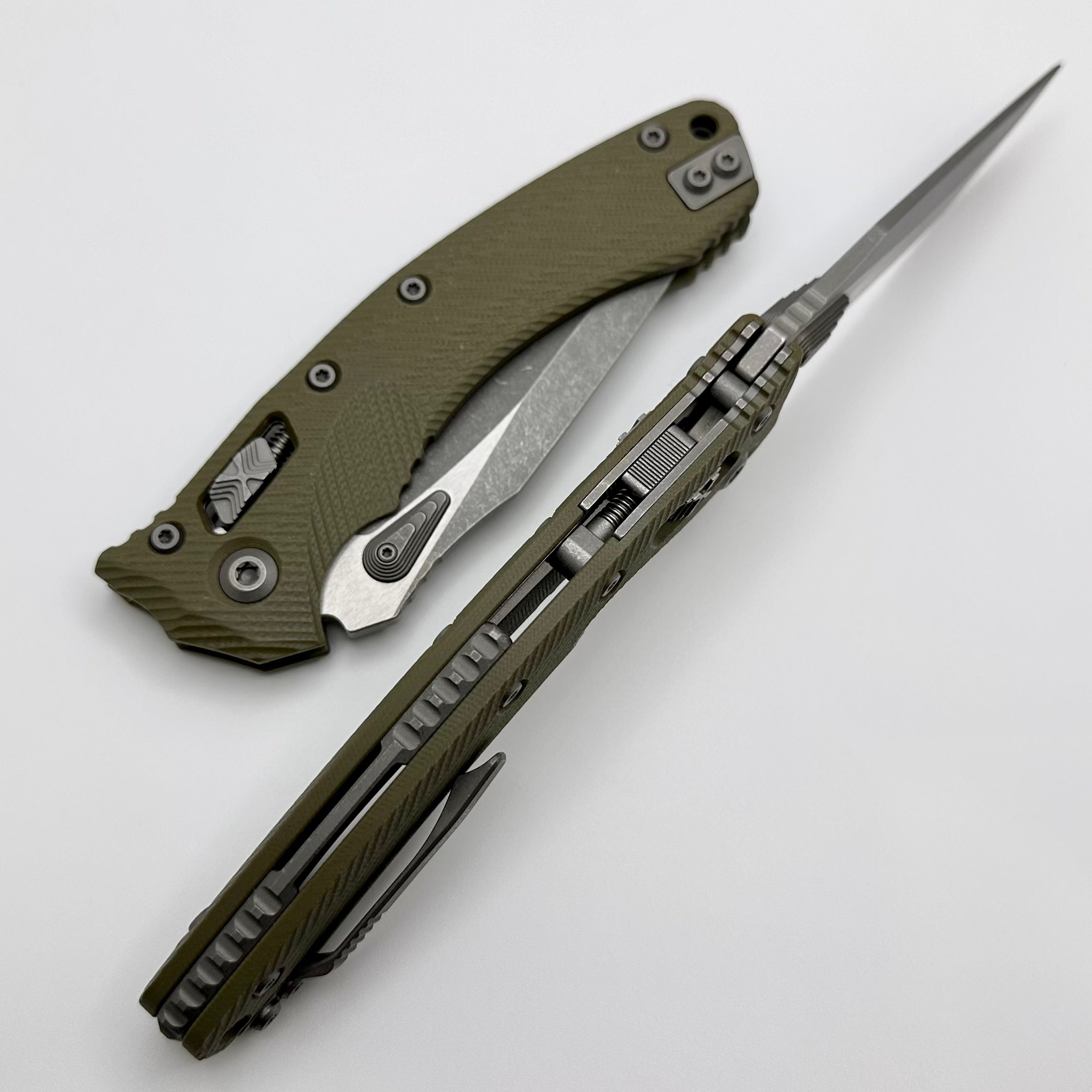 Microtech Amphibian RAM LOK Premium Tactical Knife - OD Green Fluted G-10 & Apocalyptic M390MK Blade