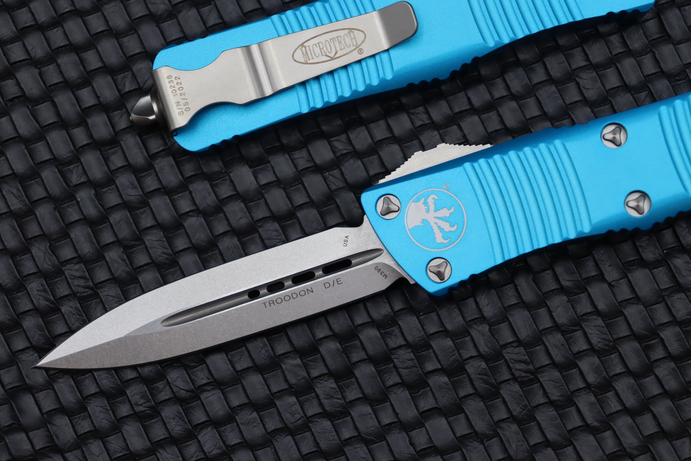 Microtech Troodon Double Edge Stonewash Knife - Premium Turquoise Edition