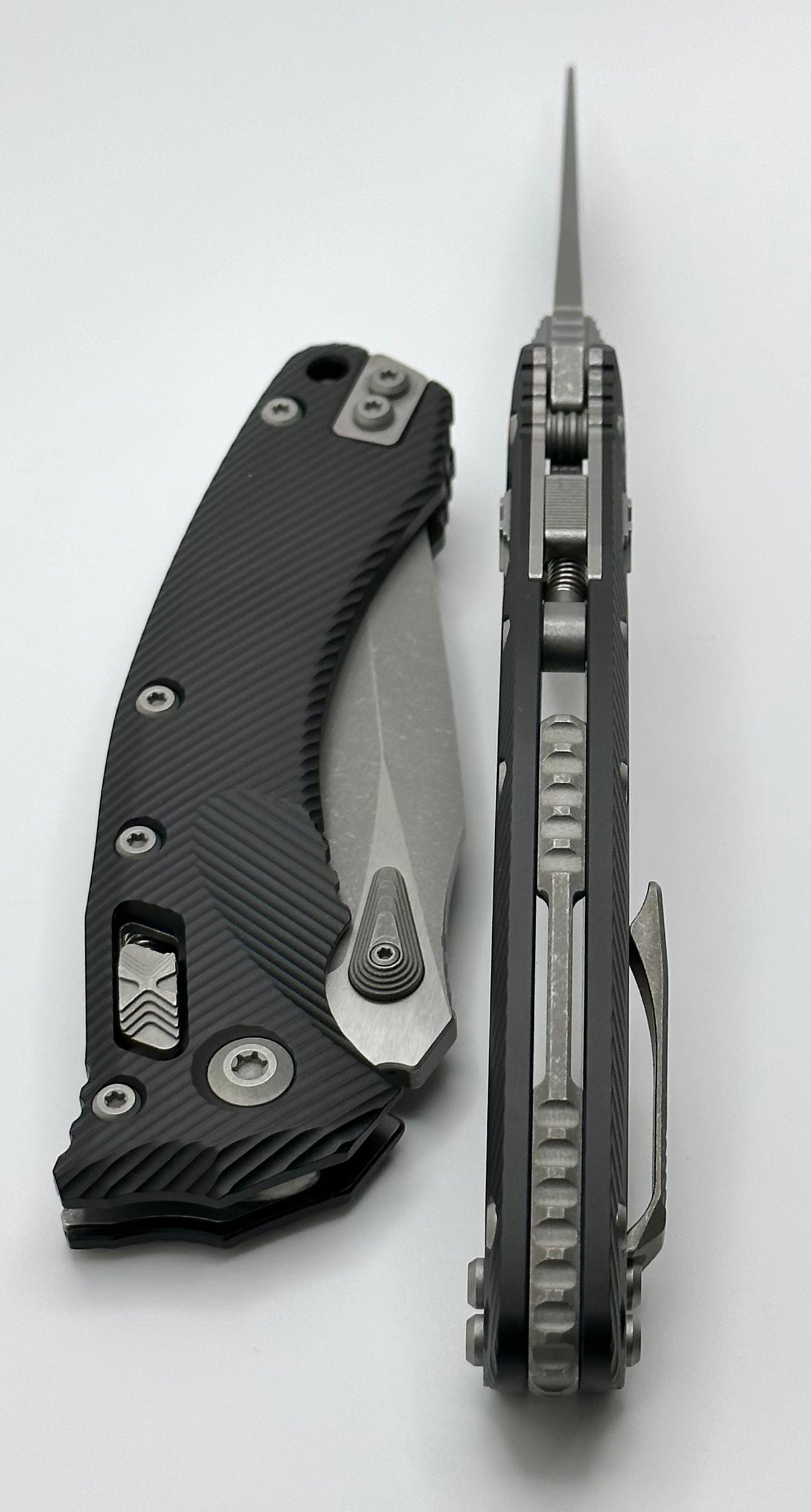 Premium Microtech Amphibian RAM LOK Knife - Black Fluted Aluminum & Apocalyptic M390MK Blade