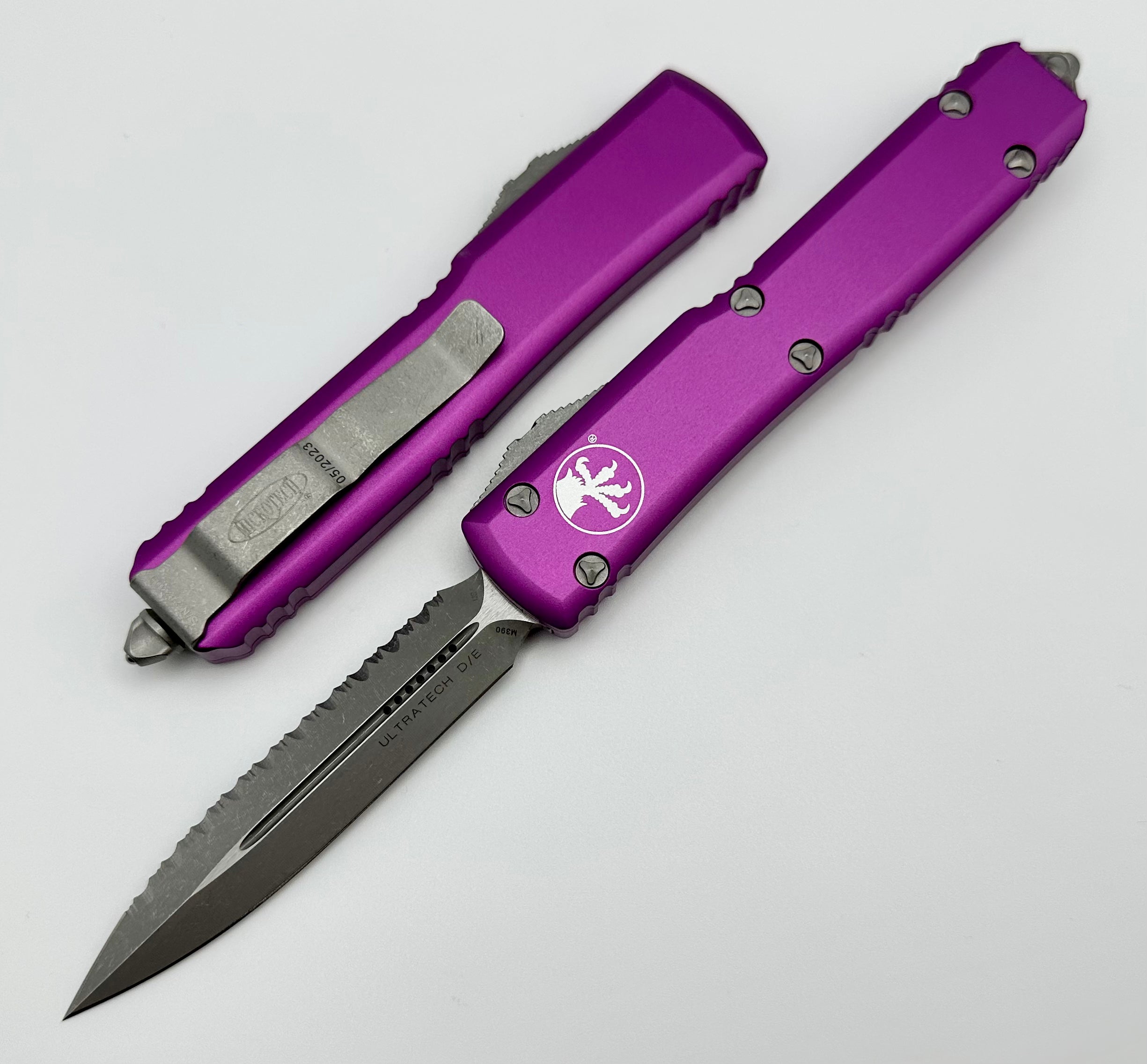 Premium Microtech Ultratech D/E Apocalyptic Full Serrated Knife - Violet Finish