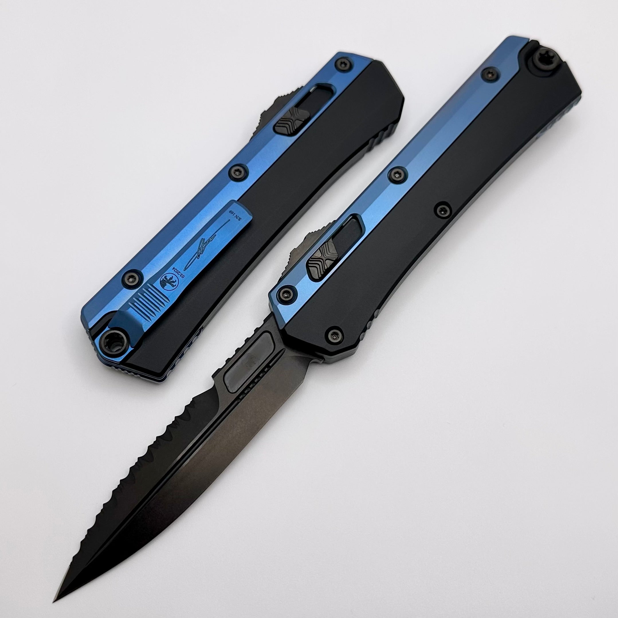 Microtech Glykon DLC Bayonet Signature Series - Blue Anodized & Part Serrated Blade