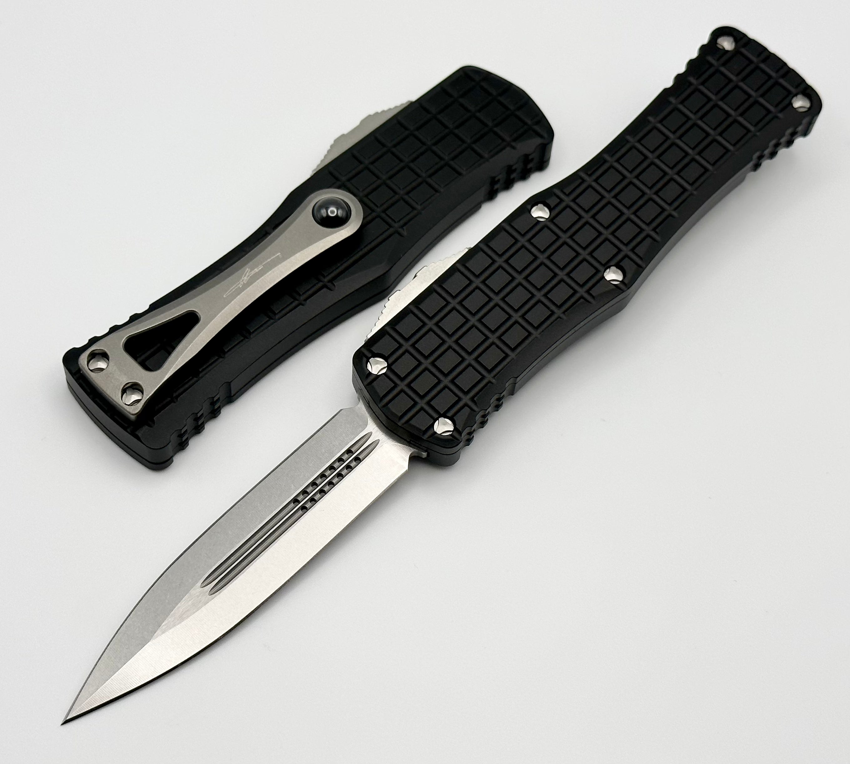 Microtech Hera Frag Signature Series - Premium Stonewash Double Edge Knife