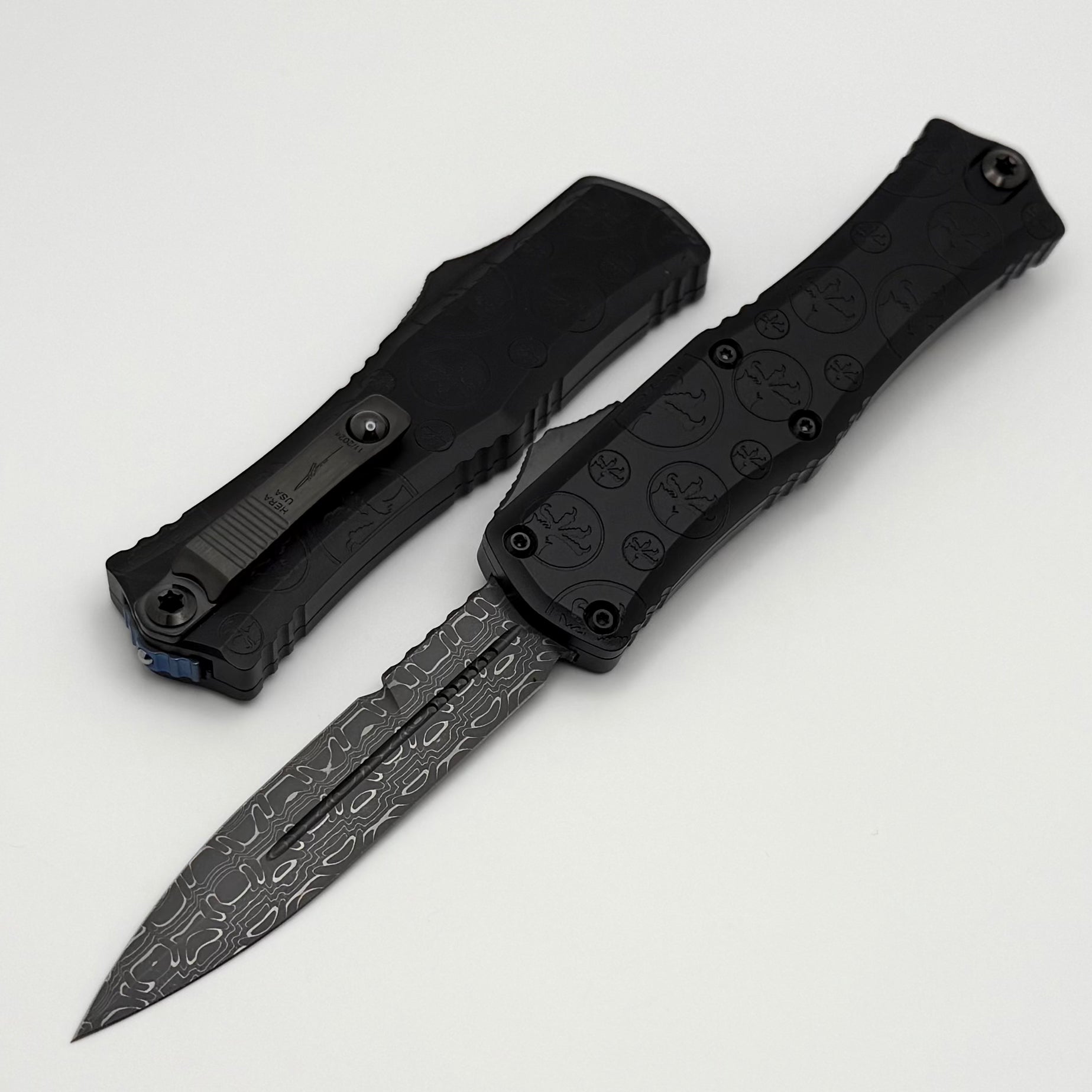 Microtech Hera II Mini Signature Series: Premium Damascus Blade with Black Claw Burst Engraved Handle