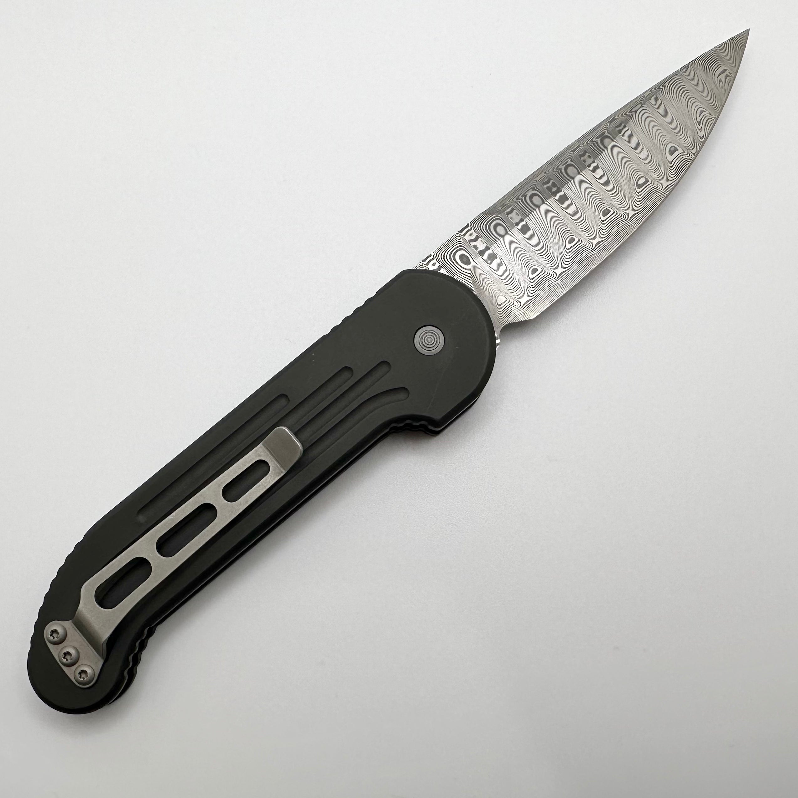 Premium Microtech L-U.D.T Odin's Eye Damascus Knife - Black Handle (Pre-Owned)