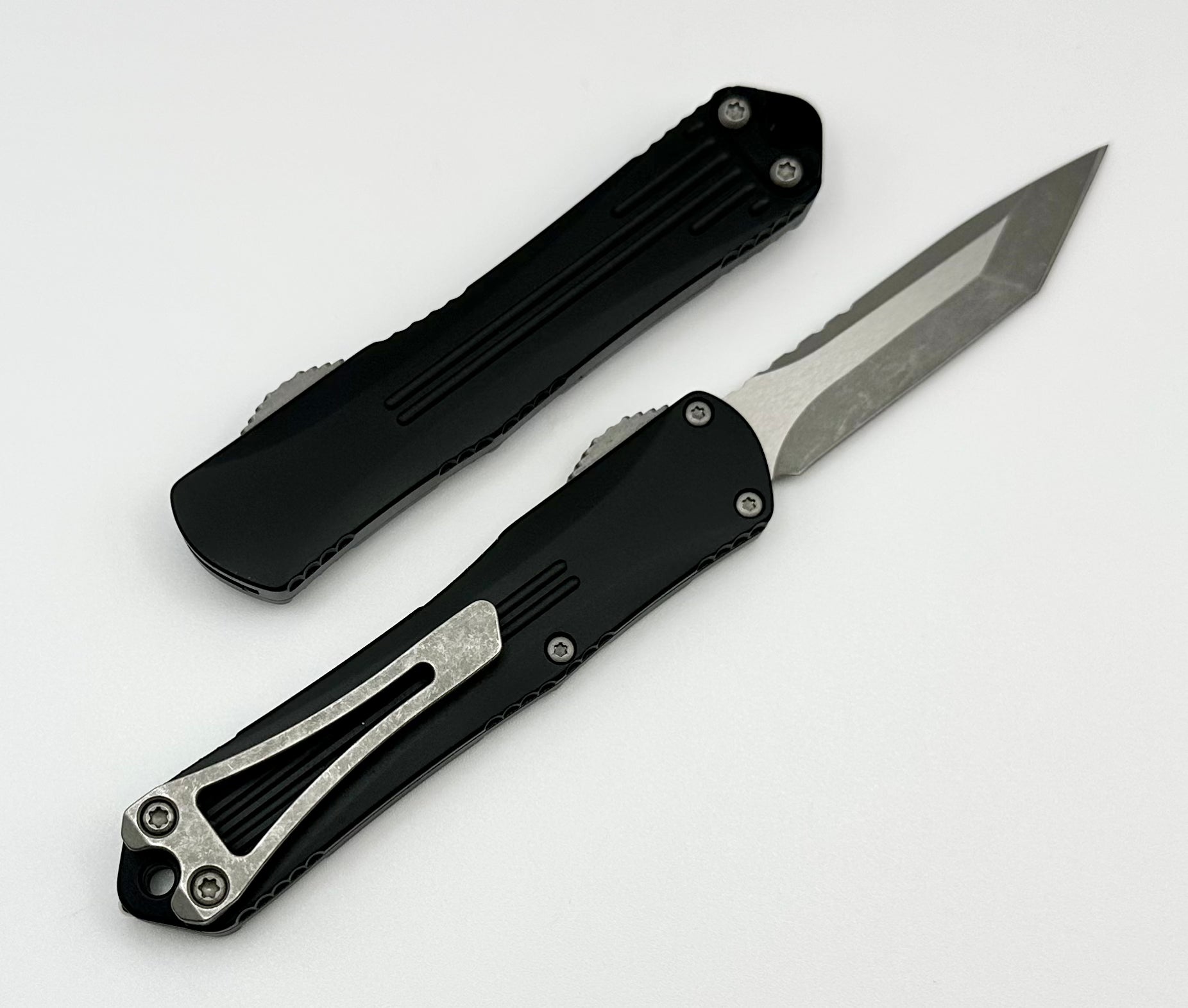 Heretic Knives Manticore S Tactical OTF Knife - Battleworn Magnacut Tanto & Black