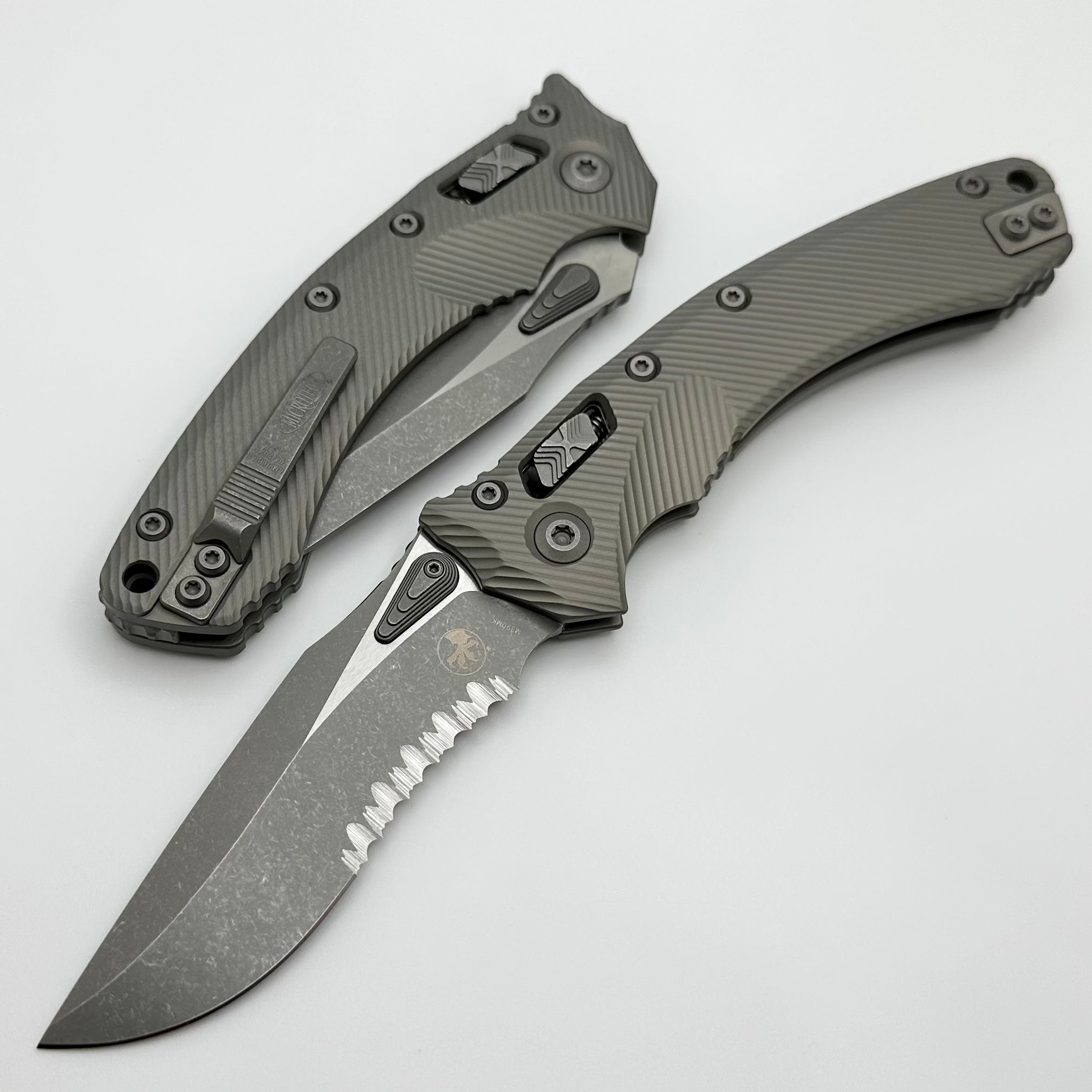 Microtech Amphibian RAM LOK Tactical Knife - Apocalyptic M390MK Blade & Fluted Aluminum Handle