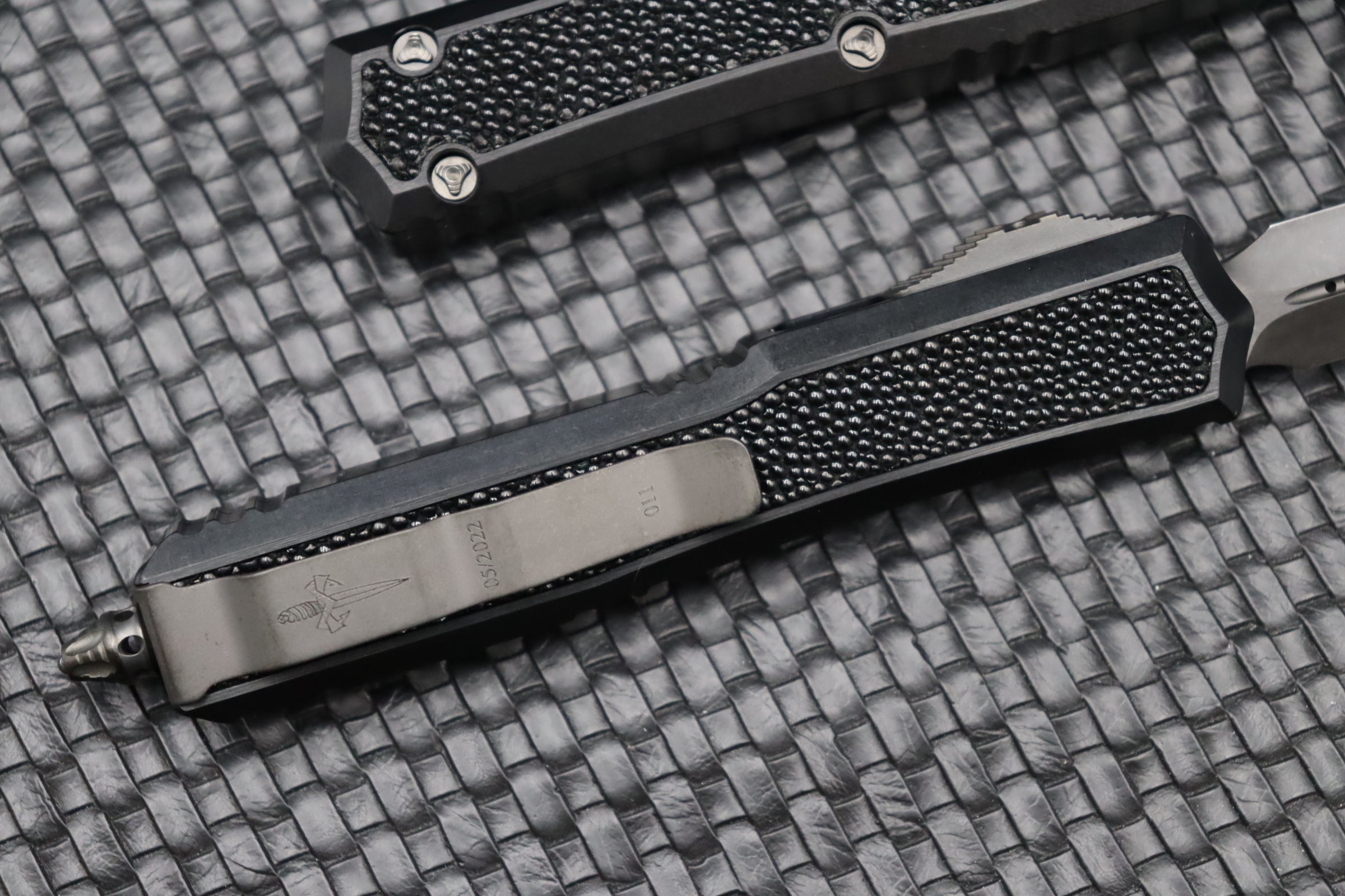 Marfione Makora Ultimate Tactical Knife - DLC Apocalyptic Finish with Stingray Inlays