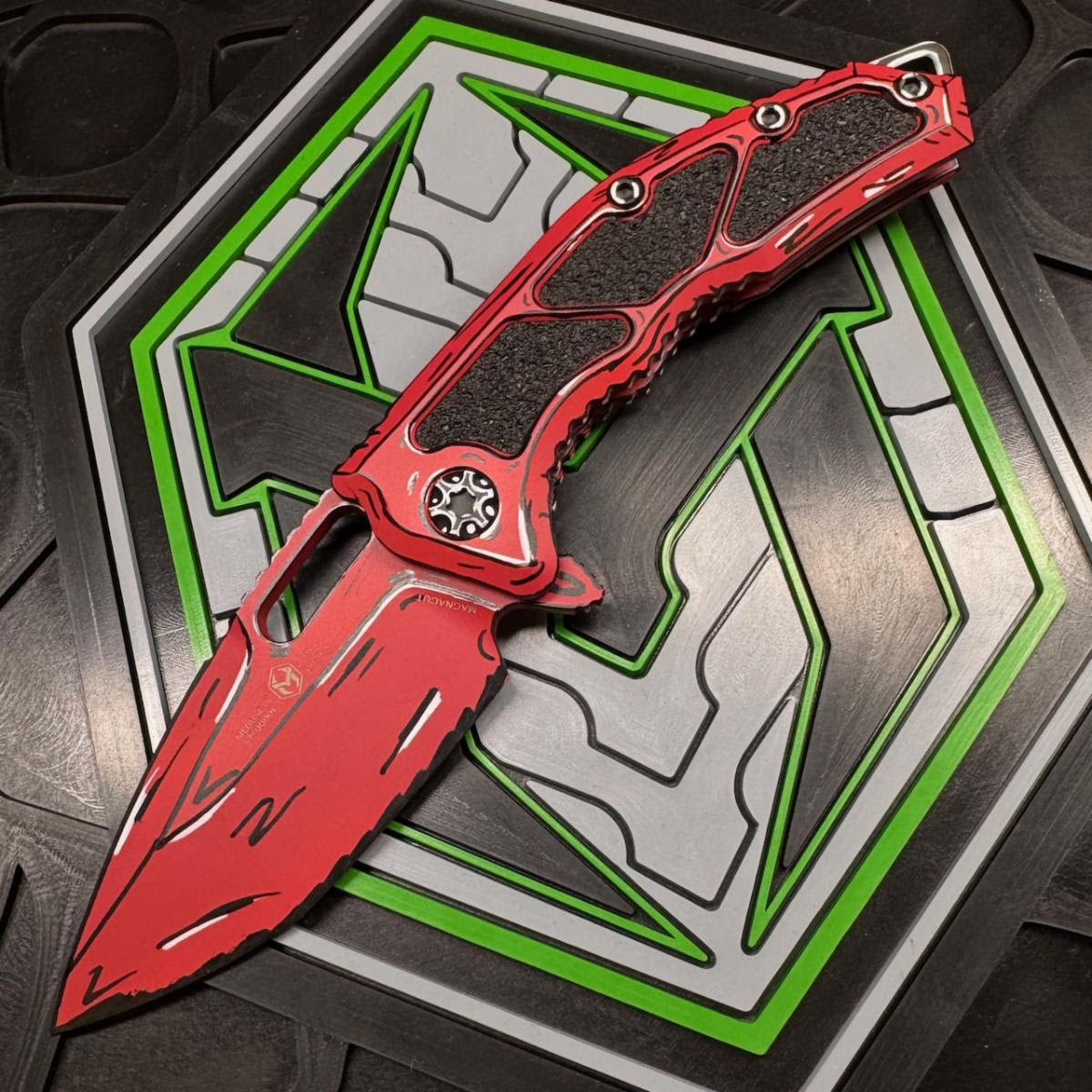 Heretic Knives Medusa Cel Shade Red – Ultimate Precision with MagnaCut Steel