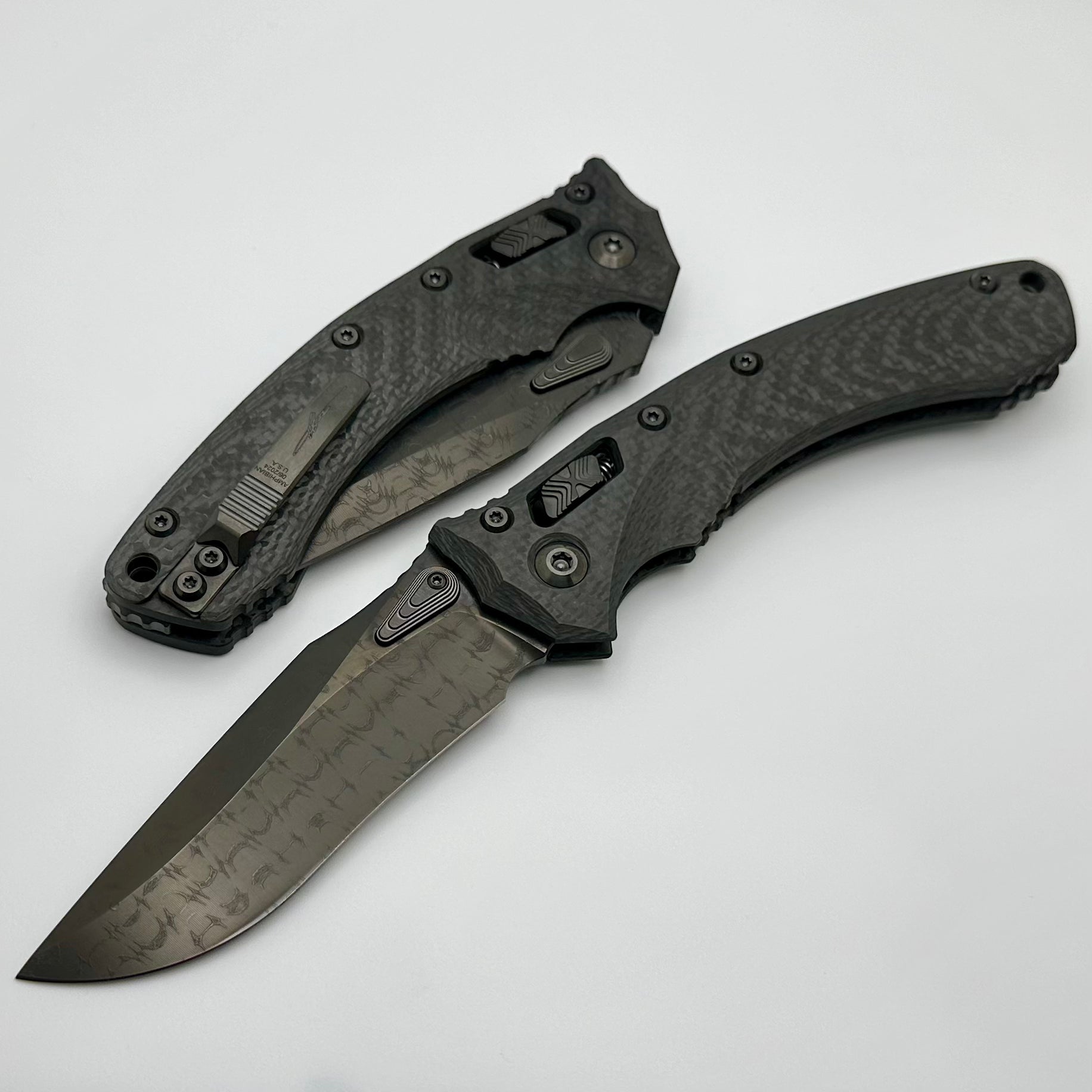 Microtech Amphibian RAM-LOK Signature Series Knife - Premium Vegas Forge Damascus Blade & Carbon Fiber Handles