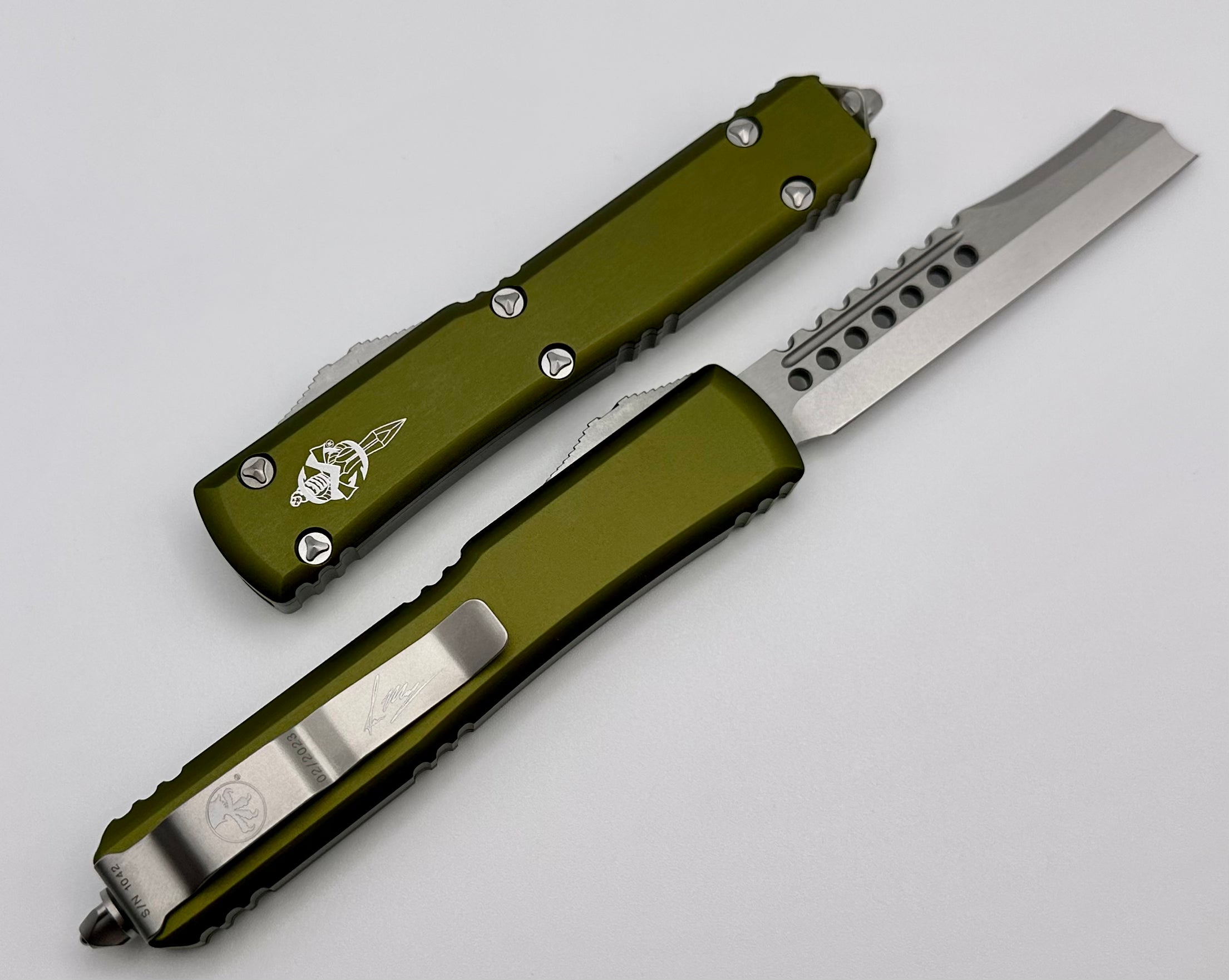 Premium Microtech Ultratech Hellhound Razor - Stonewash & OD Green Edition