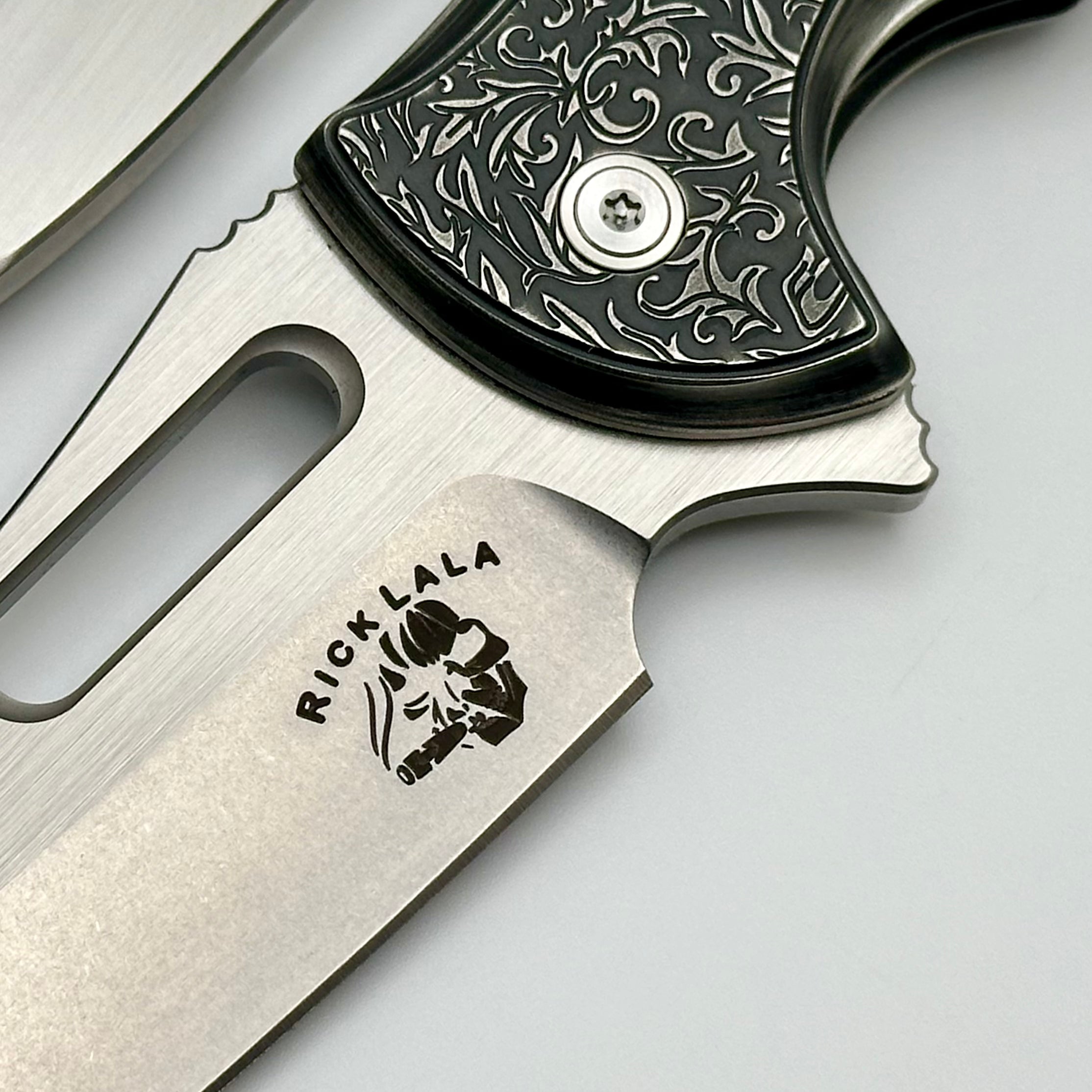 Mechforce Knives Sentry Rick Lala Collab - Premium PVD Black Scroll Titanium & M390 Blade