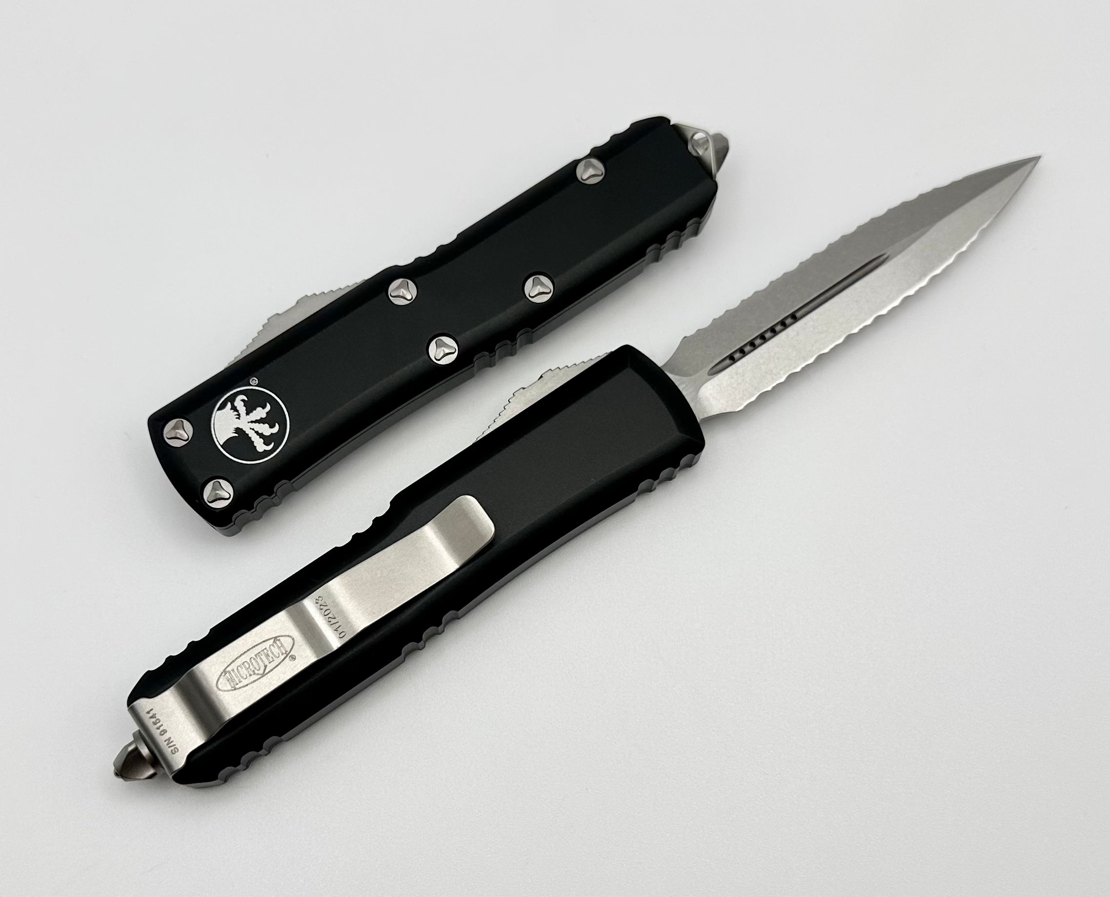 Microtech UTX-85 Premium EDC Knife - Black & Double Edge Stonewash