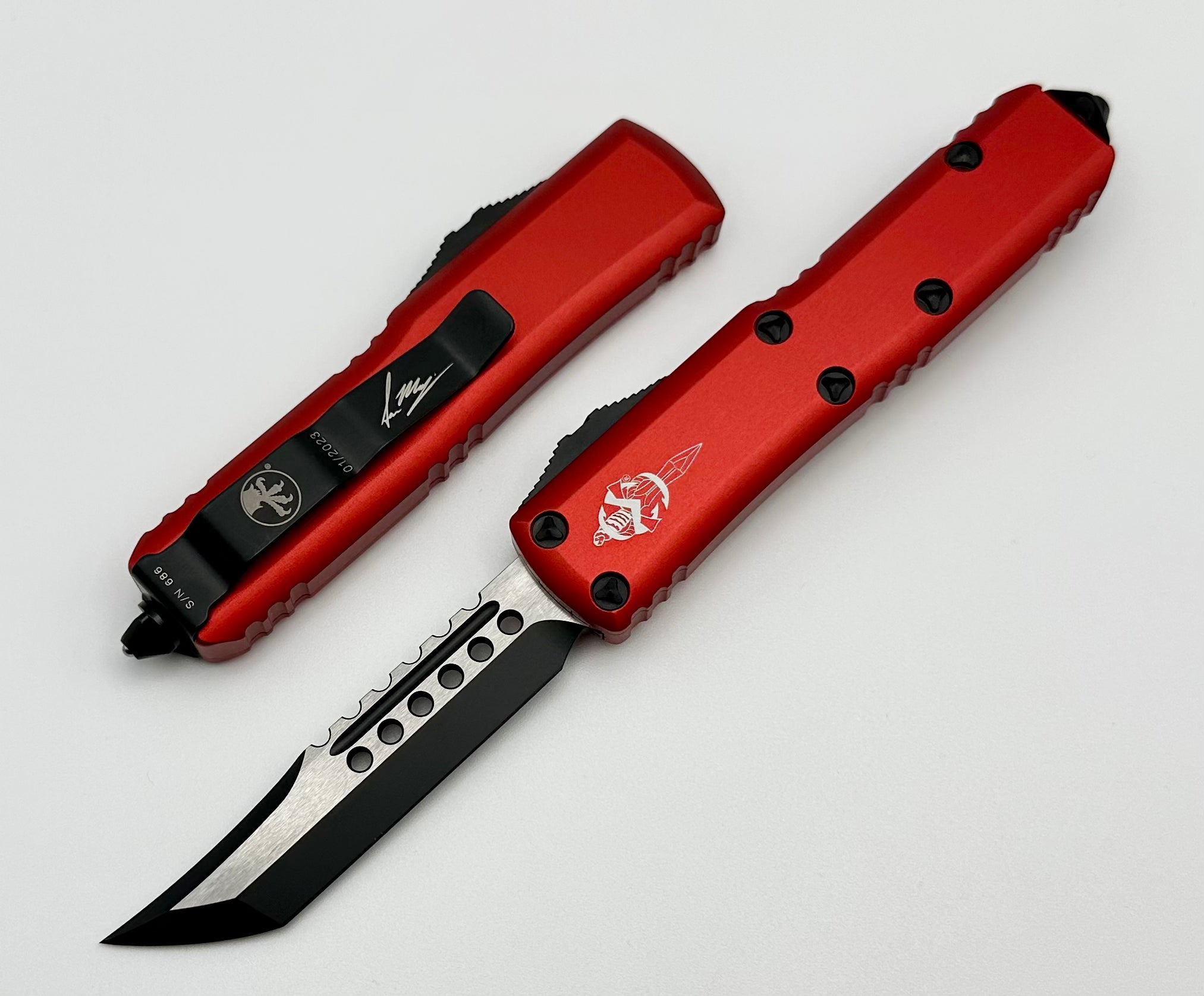 Microtech UTX-85 Premium EDC Knife - Black Hellhound & Red 719-1RDS