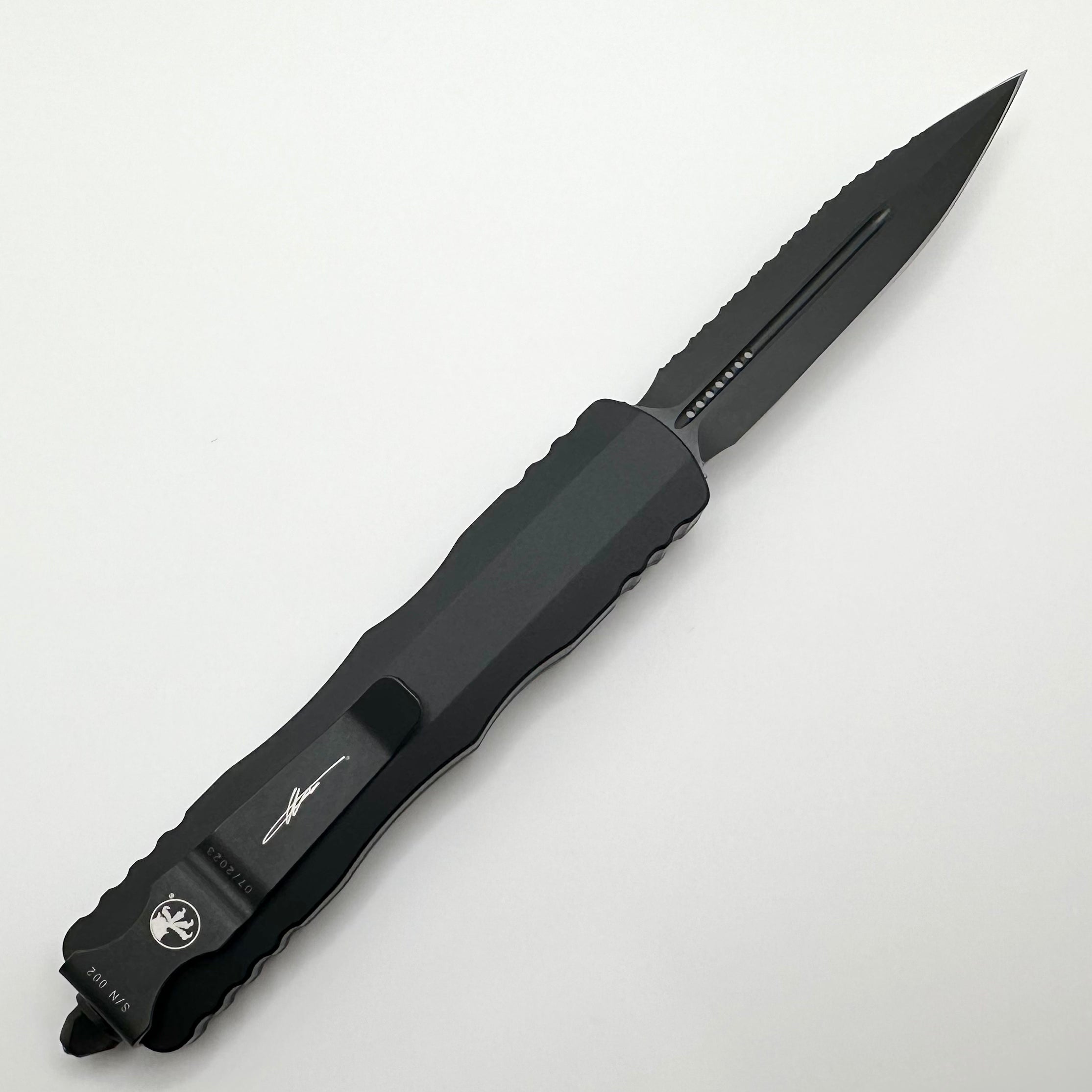 Microtech Dirac DLC Signature Series - Ultimate Double Edge Full Serrated OTF Knife