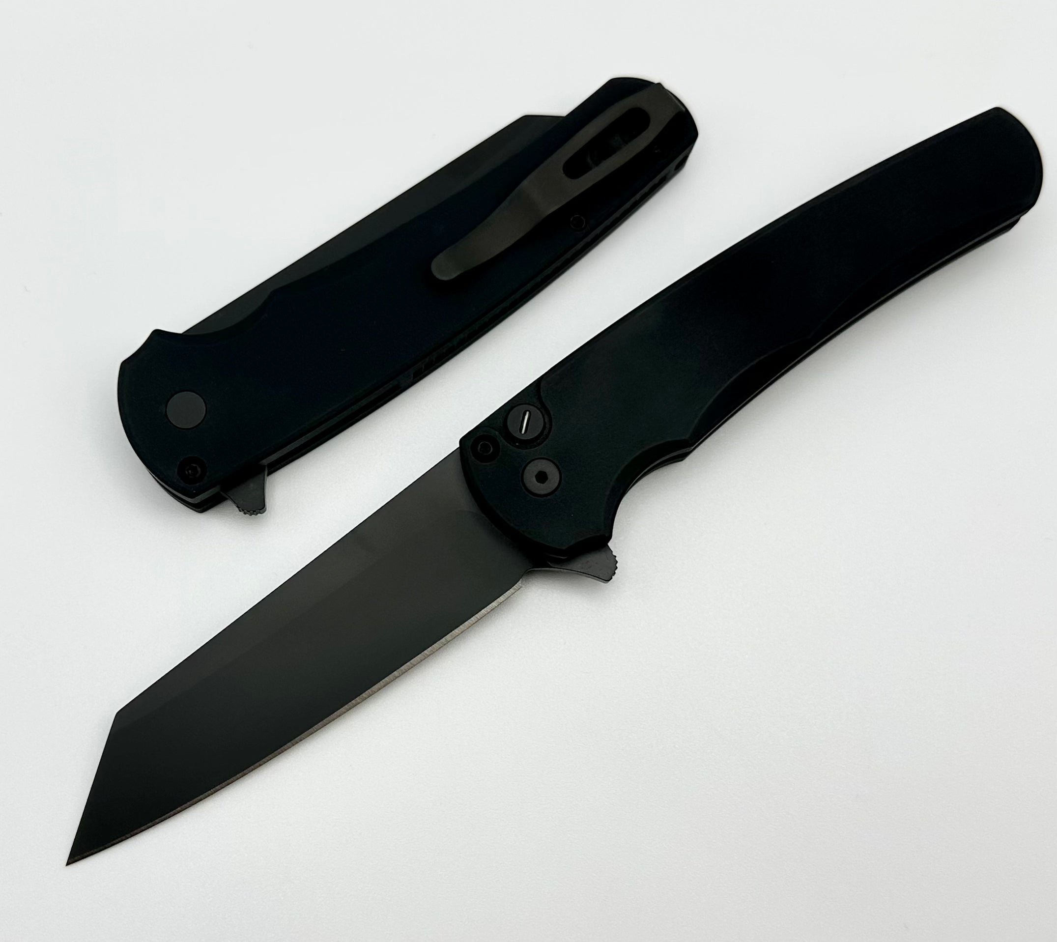 Ultimate Pro-Tech Malibu Operator 2022 - Premium Tactical Knife with DLC 20CV Blade