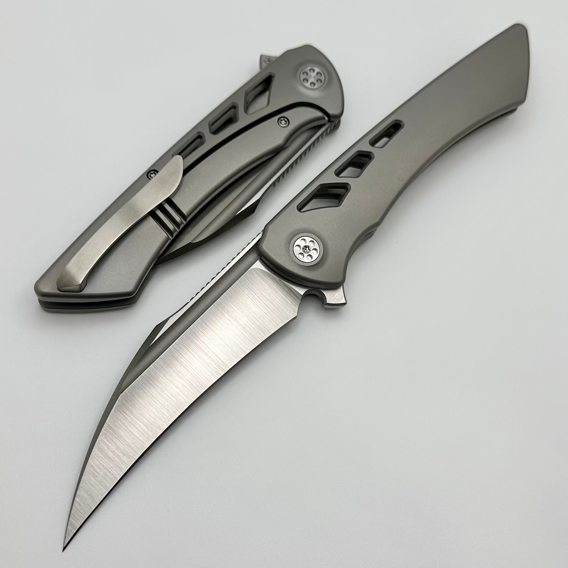 Premium SharpByDesign Derecho Aspirated Titanium Knife with M390 Steel